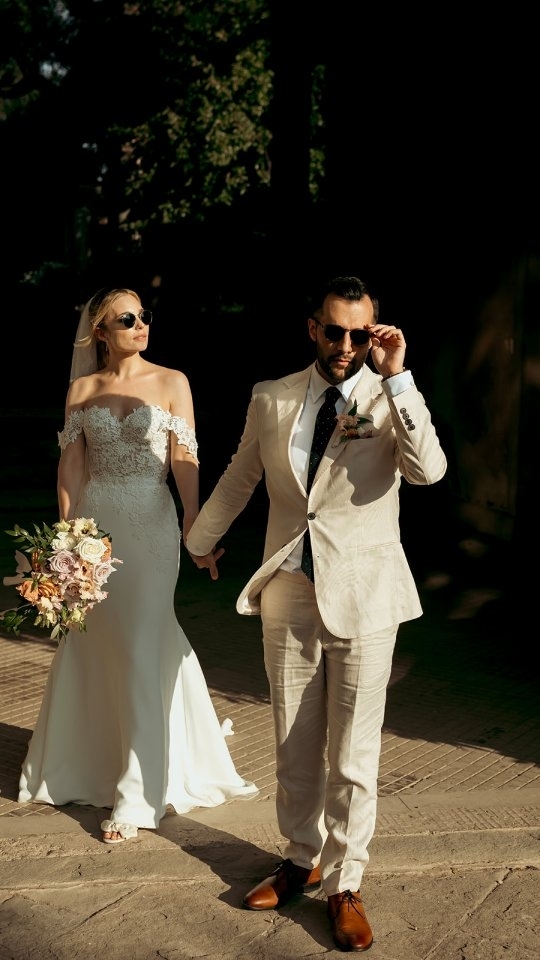 Amin & Harriet , Persian wedding vibes in Tuscany.🤎
Planning & Design: @marilenazambelli_wedding
Ph: @michaelcosenzafilmphotography
Venue: @villapazzialparugiano
Flowers: @robertoweddingflorist
Catering: @ostegentiluomo
Lighting & Audio: @namida_elegantevents
Dj: @virgilio_schiavone_dj_
Mua: @theporfirio
#weddingday #wedding #weddingplanner #italywedding #italyweddingplanner #tuscanywedding #tuscanyweddingplanner #italydestinations #italydestinationwedding #persianwedding #persianceremony #sofreh_aghd #sofrehaghd #weddingceremony #weddingceremonydecor #weddingintuscany #weddinginitaly #ceremonydecor #iranianwedding