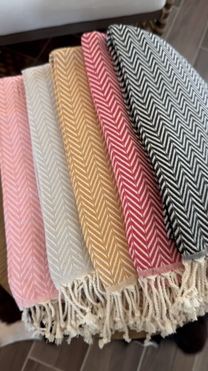 Welcome July!🌸
#happyjulyfirst
#welcomejuly
#gyspecialcollection