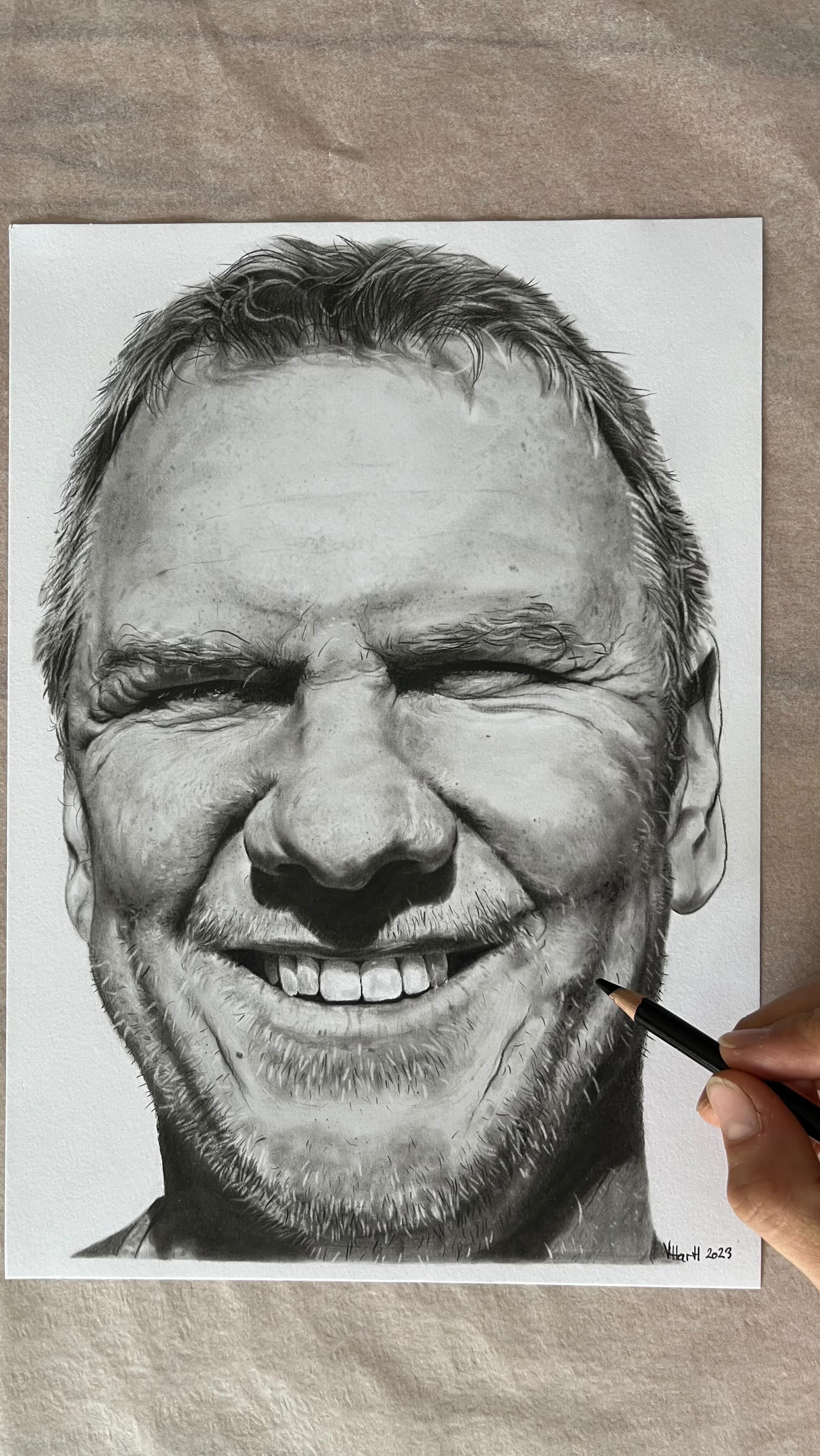 PERSONENPORTRÄT
Mit Kohle, Farbstift und Pastell im A4 Format. 🖍️🖌️
Ich hoffe, ihr hattet alle einen guten Start in das neue Jahr 2024!🍀🎆🥰
#happynewyear #artfullife #zeichnen #malen #artbyviktoria #portrait #kohle #pastel #kunst