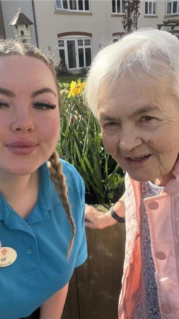 Volume on 🔊 This is sure to make you smile! 🧡
During their morning singing group, our wonderful Activities Coordinator Tea and resident superstar Rona shared a joyful and impromptu duet that filled the room with smiles and song. 🎶
These special moments remind us of the happiness and connection music brings 🥰
What's a song that evokes alot of happy memories for you? 🤔😁
#MusicAndJoy #ThisIsCommunity #ThisIsCare #ThisIsMajesticare