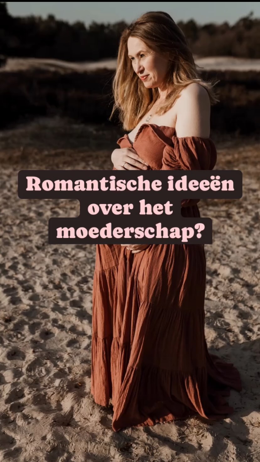 Just keeping it real 😜
Ik had best wel hele romantische ideeën van het moederschap voordat ik moeder werd.
Niet dat er iets mis mee is, we worden als meisjes ook een beetje zo gevormd door de maatschappij toch? Prins op het witte paard en dan duizend baby’s enzo.
Ten minste back in the days 😏
Maar nu ik moeder ben van drie, is dit ook gewoon de dagelijkse werkelijkheid.
En ook dat is okay. Maar soms zou het fijn zijn als de hoeveelheid was een keertje iets minder zou zijn 😜
#moederschap #zwanger #zand