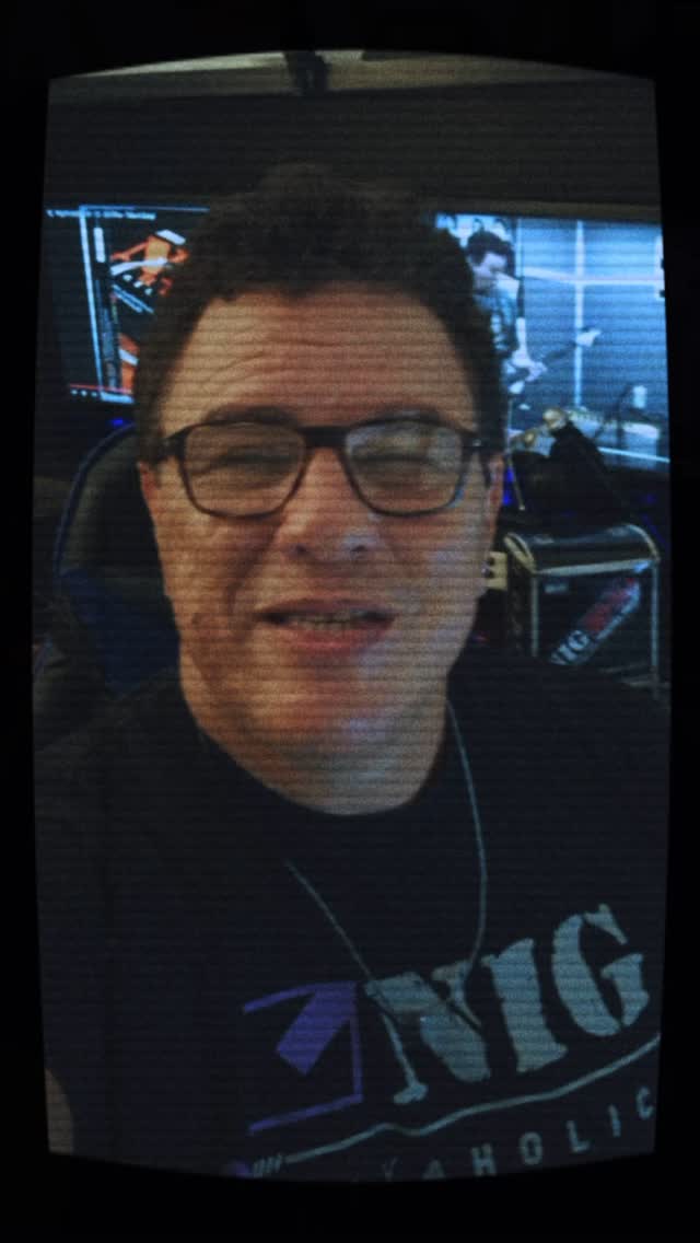 Ao completar 25 anos de existência a @nigmusic se orgulha e alegra de apoiar guitarristas de todo o país assim como @zefilhoguitarrista, super músico, que faz parte de nossa família a muito tempo. Que venham mais 25. Amamos incondicionalmente a música.
#nigmusic #zefilho #nigpedals #nigstrings #cordasdeguitarra #guitarra #guitarrista #amoramusica #amoraotrabalho #sonzera #boamusica #familia