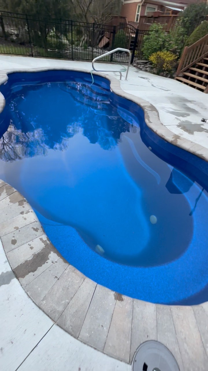 Beautiful 2-day turnover/construction clean for @premierpoolsvirginiabeach on one of their recent builds!
__________________________________________
#pool #pools #poolbuilder #virginiabeach #chesapeake #premierpoolsandspas #clean #summerready