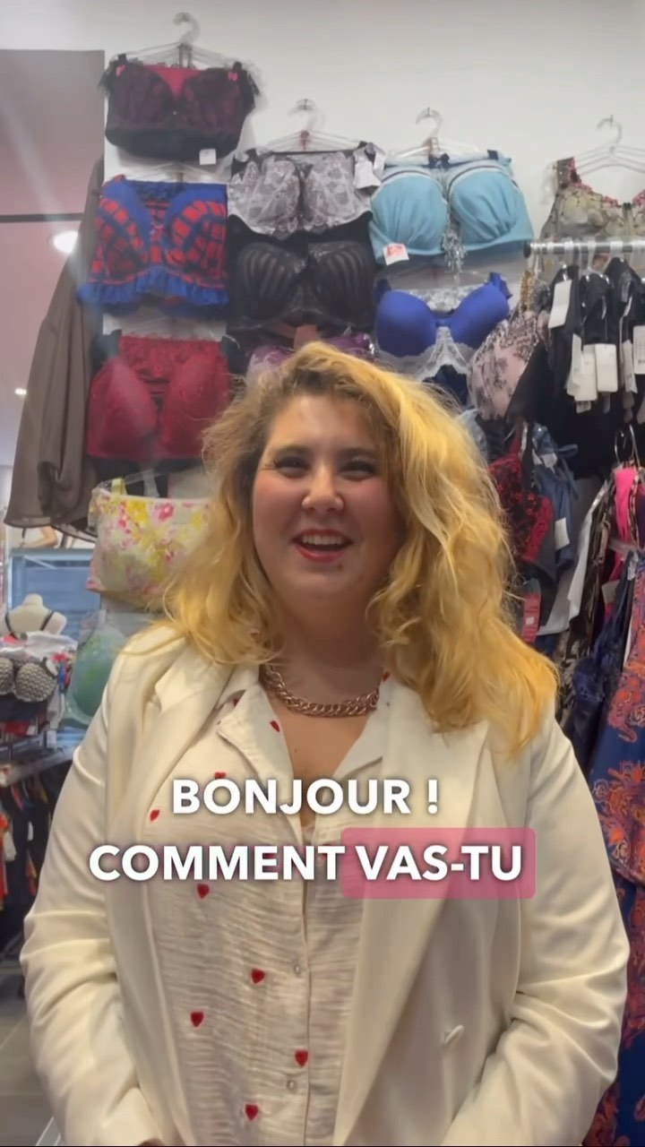 Nous avons eu le plaisir de rencontrer et d’accueillir la magnifique @clemplus pleine de peps, de douceur et de gentillesse.
Nous l’avons interrogé sur son choix en boutique mais également sur la contrainte que la plupart d’entre nous ont lorsqu’on a une forte poitrine.
On vous laisse découvrir cela en image 🤍
#curvy #curve #bodypositive #plussize #bodyconfident #lingerie #nobodyshame #selflove #myboy #confort #grandetaille #allbodies #lingerie #celebratemysize #explorepage #lingeriegrandetaille #curvyqueen #fyp #pourtoi