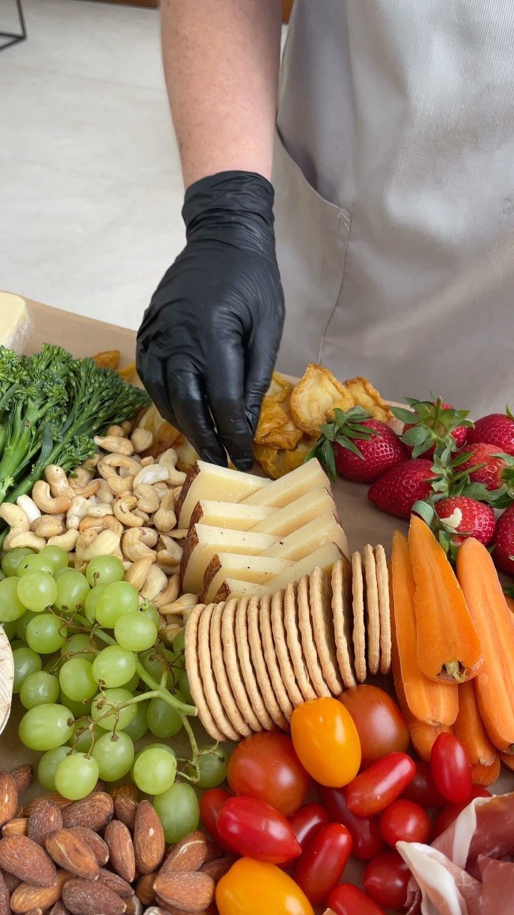 Come along with us for a Flat-Lay Grazing Table setup in the dreamiest location 😍
This table is a traditional charcuterie spread complete with artisan cheeses and charcuterie meats, fruits, preserves, breads and crackers 🤩
The entire setup is also built on craft paper and fully disposable, so clean up is a breeze ✨
Enquire about our grazing tables with the link in our bio.