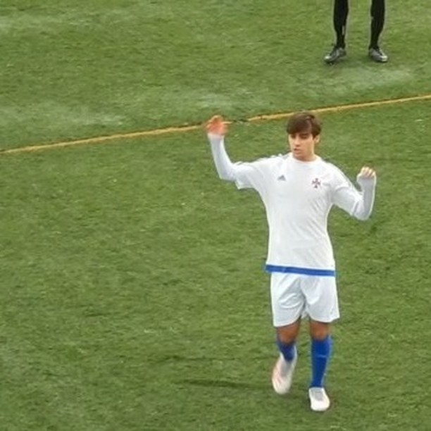 @salvapires_ Técnica e corrida! Estás forte! Força 🐺