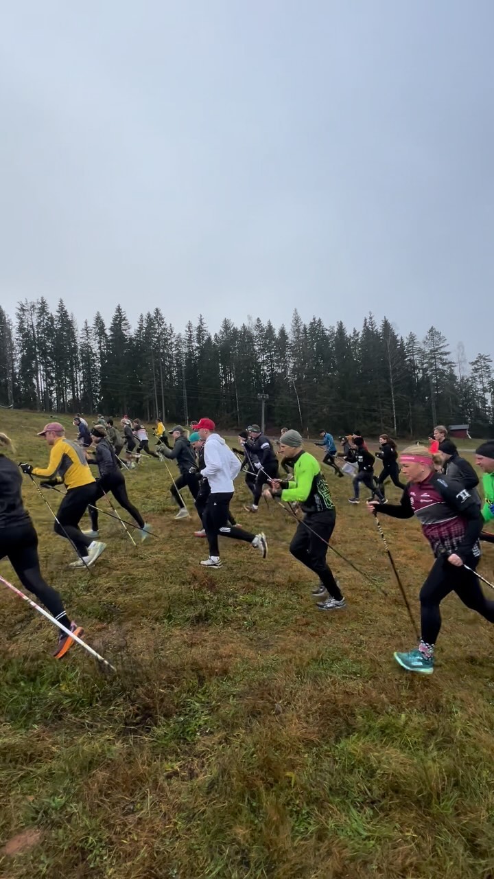 Stort tack till alla som kom och tog sig an Isabergstoppen i helgen! Tillsammans skapade vi rörelseglädje!🙌
Även ett stort tack till @hangonab som liksom föregående år bjöd på bullar, kaffe och godis efter passet!☕️
Hoppas vi ses på samma plats nästa år!
@gohlins
@klubbenbygohlins
@eabdethaller
@hestragloves
@hangonab
@hestrainredningarab
@axelent_sverige
@everbrandswedenab
@garoplatprodukter
@isabergstoppen
@ehconnector
@eleikosport
@gnosjoror
@garo_emobility_sverige
@gnosjoandan
@aerollerskis
@leki.nordic
