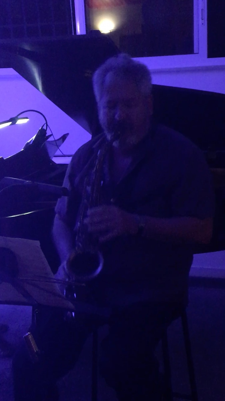 Merci mon Idriss d’être toujours avec moi dans la cidade maravilhosa. www.lhommederio.fr www.lhommederio.fr #riodejaneiro #joiedevivre #amitié #favela #elenao
#lyon #progres #beauté #population #christ #redemption #jeanpaulbelmondo
#beaute #samba #carioca #beaute #carnaval #christ #redemption #corcovado
#enfant #favelas #elephant🐘 #dieux #deus #amour #love #belmondo
#gang @faveladopaulinho #livre #enfance #belmondo