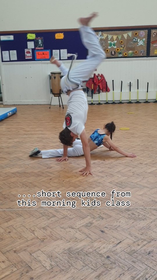...another great session this week for our junior capoeirastas. Putting all the basic attack, defence and acro yechniques together to build some sequences!! Lots of fun while learning and improving skills and communication!
#capoeirasheffield
#senzala
#capoeirauk
#kidscapoeira
#martialarts
#kidsmartialarts