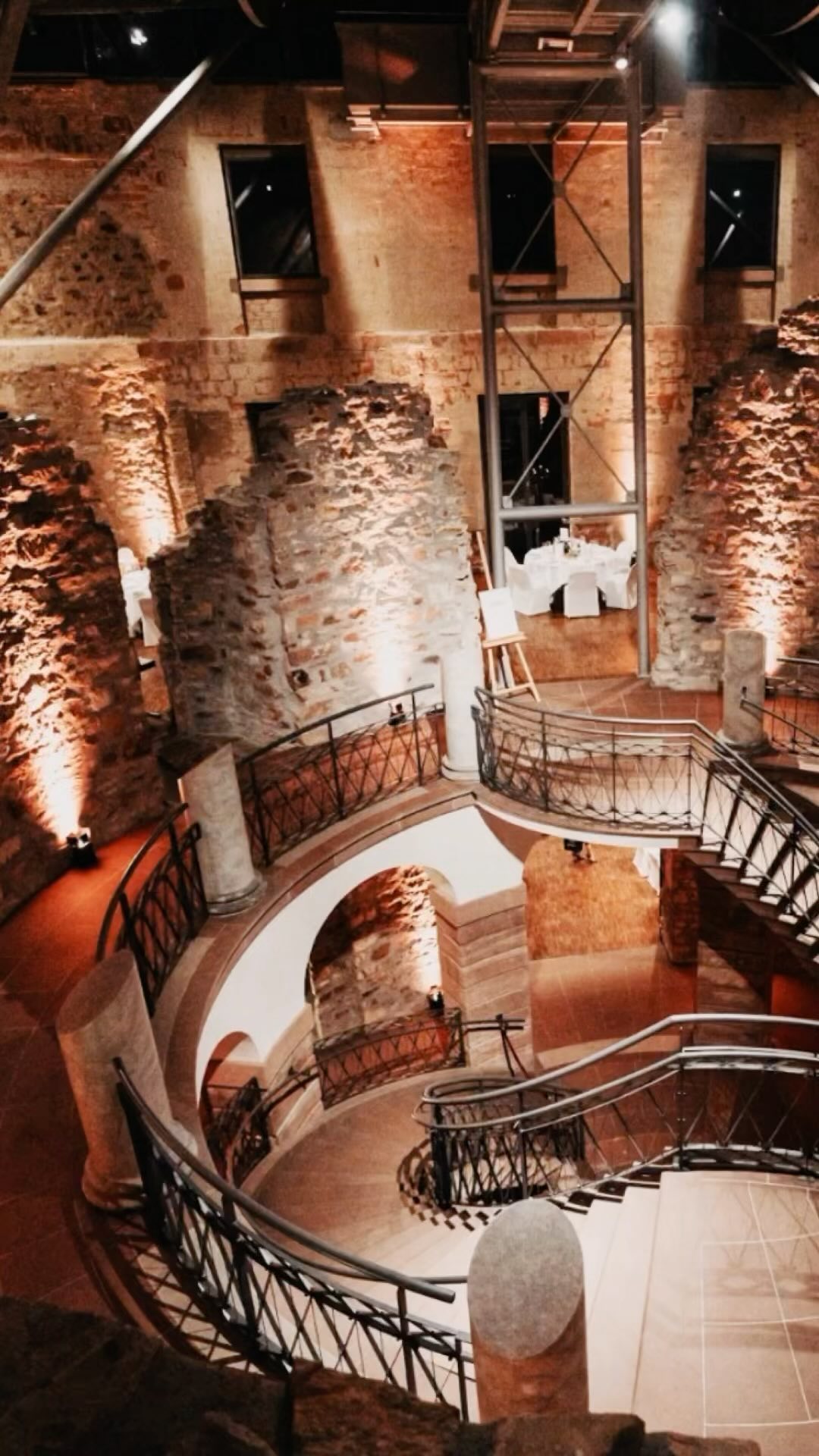 Haben Sie schon die passende Location für Ihr Event gefunden? Hier ein kleiner Einblick von vergangenen Veranstaltungen in unseren Partnerlocations. Die gesamte Übersicht finden Sie auf unserer Homepage. 🤍 *Werbung* #diegabel_cateringevents #cateringfrankfurt #cateringrheinmain #premiumquality #location #wedding #celebration