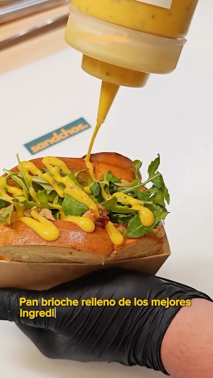 ¿si Roro lo hace, por qué nosotros no?
Ven a disfrutar del mejor brioche de Madrid.🍞
#sandchos