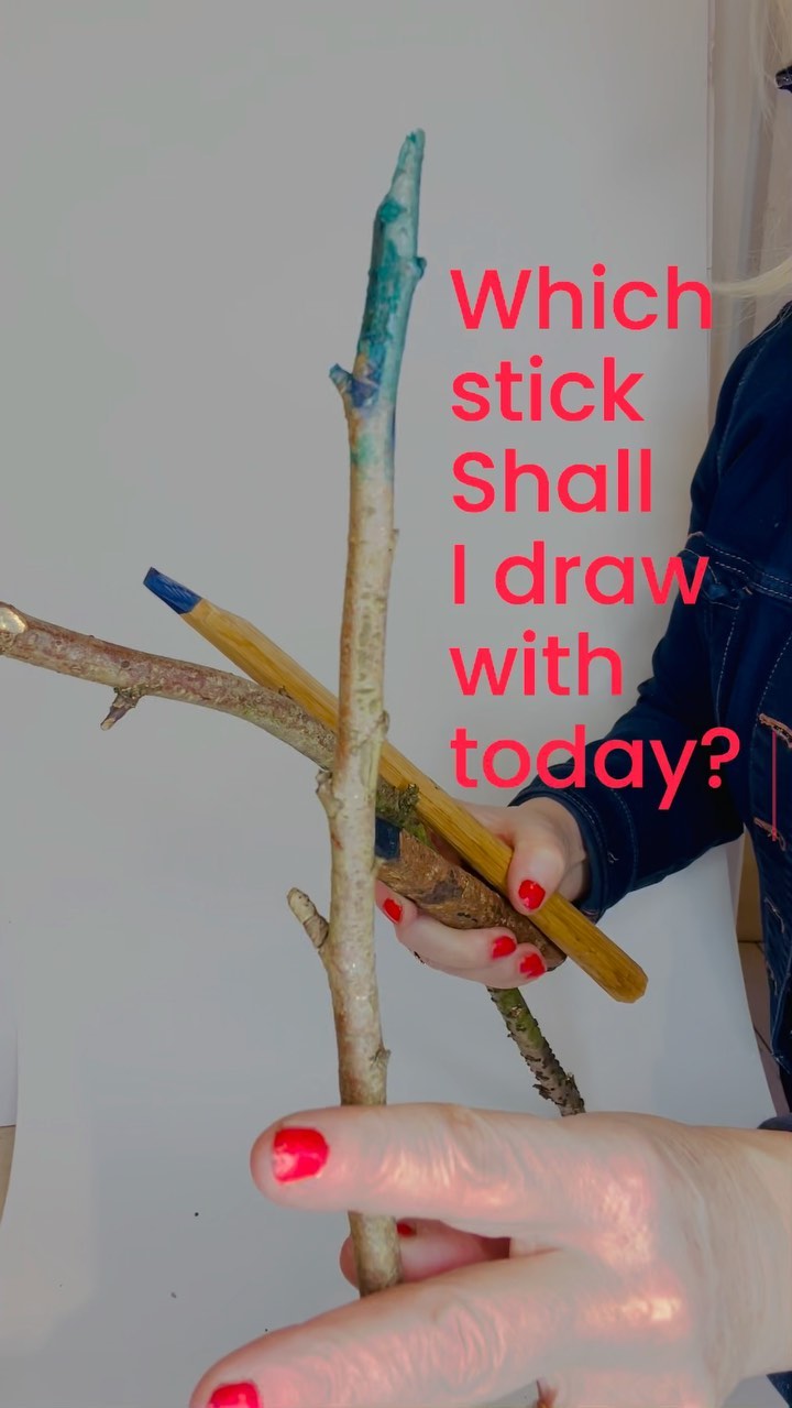 Don’t poo- poo the humble stick. It’s fabulous for immediacy and wonky marks. I love to use sticks when capturing movement - getting me right there back on the Hebridean beach with sandy dogs and windy hair. Hello #barra!
#artist
#contemporaryart
#drawingpeople
#drawingprojectsuk
#drawingfromlife
#drawingisfree
#observationaldrawing
#peoplesketching
#peopledrawing
#figurative
#illustratorsofinstagram
#urbansketcherslondon
#urbansketchers #frisbee
#reportageillustration
#upcycled
#foundpaper
#mycolourfulupcycle
#fastandloose
#reportagedrawing
#illustration
#goodnews
#beachlife #scottishbeaches #barra #frisbeedog