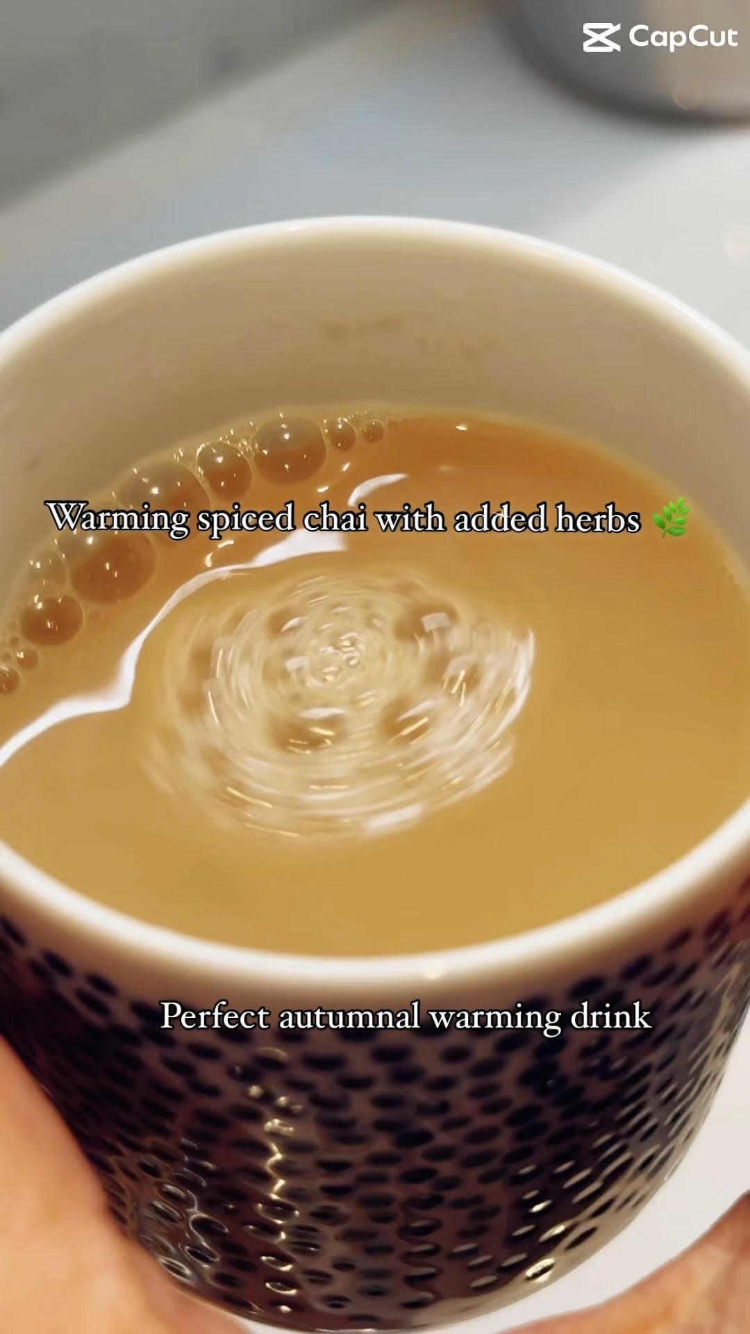 I made a simple masala chai :
Using a masala chai teabag; plus cardamom, cinnamon, cloves and black pepper ground, and added to the pot with fresh ginger and slow simmer for 7 mins. Adding some gotu kola and calendula, and simmered all gently for another 5 mins before adding almond milk.
Strain, and I keep warm in a flask.
Sweetened with maple syrup
#herbalmedicine #herbalremedy #herbaltea #chai #gotukola #calendula #winterwarmer #autumnvibes #naturopathy