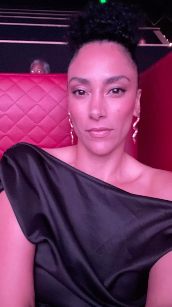 This past Tuesday, May 9th was the premier or Rackades. A movie that @kingjuneatl and @shawndreca_716 have worked so hard to put together. They had a few movies showing the same night.
Photos of me in this real by @coupe_deveil
Cast:
@officialcshort
@KingJuneATL
@popshxtari
@urdjuice
@ProfisiKev
@loganswindle
@coachweslee
@desmondlyonjr
@actressmarierichards
@chef_lamonte
@agentkonthecase
@liveyahlee
@prettygirltwin__
@barbertee
@aniki_visionary
@kingjudahofficial
@thenicolemacias
@shalistaanthony
@bostoncheez
@iamhontonvalerio
@whoiskimrenee
@ritacatrice
@raykforreal
Photographer:
@musanaturalphotography
Graphics: @KreativeOrkestra
Production:
@kingjuneatl
@shawndrecarobinson
@profisikev
@chef_lamonte
@shalistaanthony
Executive Producers:
@KingJuneATL
@cbennett813
@travionlabranch
#atl #atlanta #atlantaphotographer #btsphotographer #lifestylephotographer #lifestylephotography