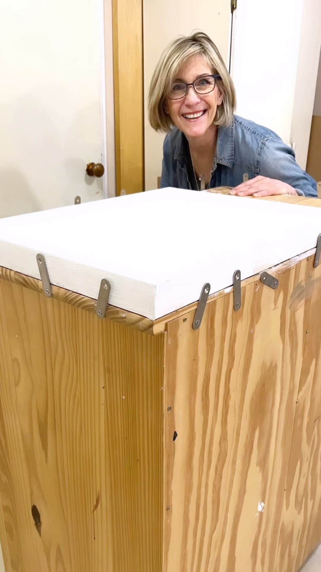 A simple solution to my one-handedness! 😁
I took flat braced plates…
attached them to my cabinet…
to hold my art substrates in place…
to endure the sanding, scraping,
collage burnishing, etc!!! 👍