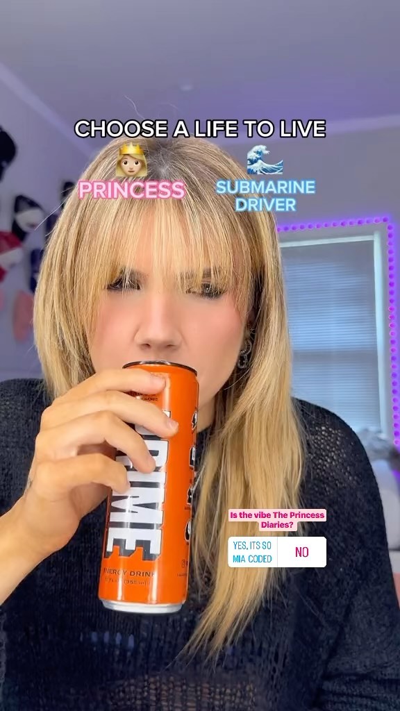 Bailey’s princess is less The Crown and more The Princess Diaries! And we love a good Mia Thermopolis vibe 🫶
#pov #acting #comedy