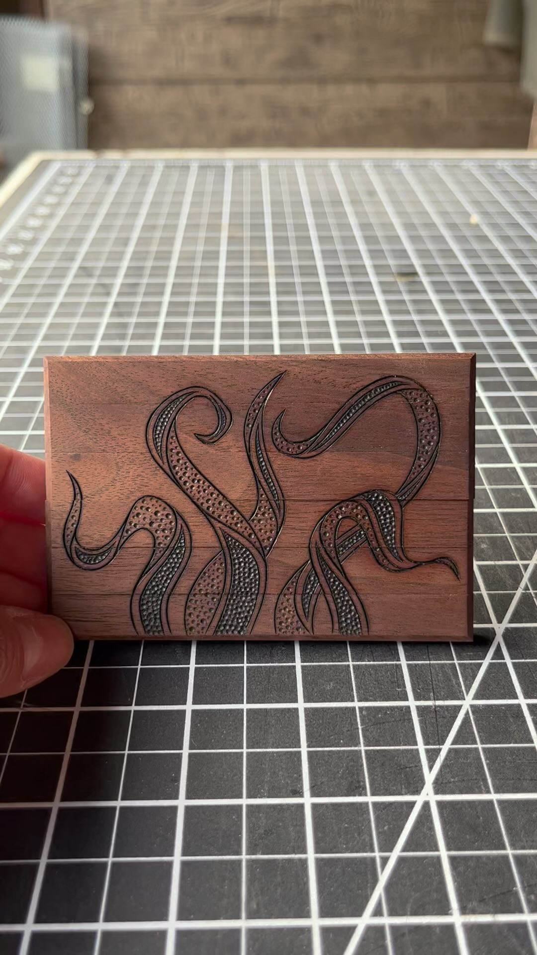 Some tentacle personalization on this @lexcocase cigarette case 🦑😎
.
.
.
.
.
.
.
.
.
#kcapurasdesign #pyrography #pyrographyart #pyrographyartist #woodart #woodartist #woodburning #woodburningartist #woodburningart #woodporn #burnedbyhand #freehand # #woodcraft #originaldesign #oneofakind #femalewoodworker #details #accessories #cigarettecase #statementpiece #tentacles #octopusart #artofinstagram #artporn #michigan #localartist @razertip @odiesoil
