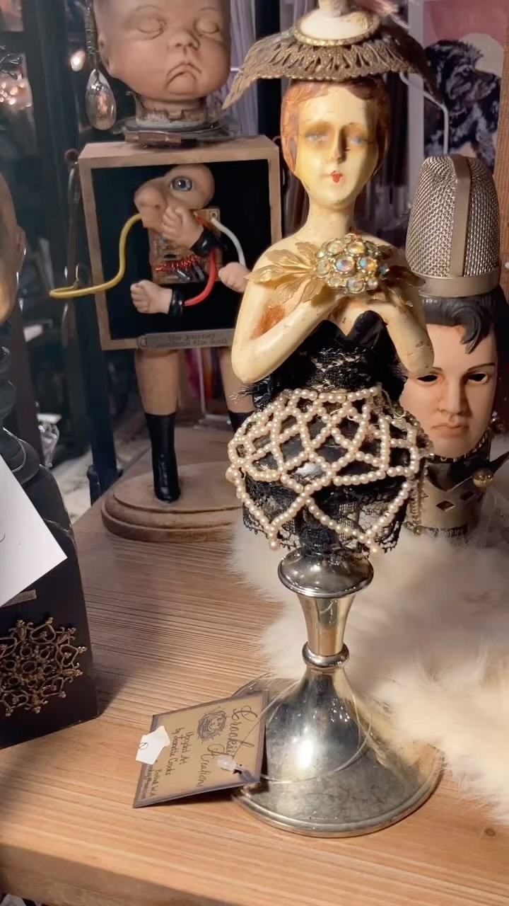 Come and see all the weird and wonderful assemblage art I’ve created this year! Maybe you’ll find something for that special weirdo in your life that has everything but this!! See me at Grand Leader Mercantile this Saturday Dec 2nd, from 10-6. Get your pieces signed in person!! This is the last of my creations until 2024! Once they’re gone they’re gone! Find my work in Everett @grandleadermercantile and Lake Forest Park @redskygallery1 . #assemblage #assemblageart #assemblageartist #assemblagesculpture #foundobjects #foundobjectrobots #foundobjectsart #foundobjectsculpture #foundobjectartist #dollheads #dollparts #creepydollart #crooksycreations