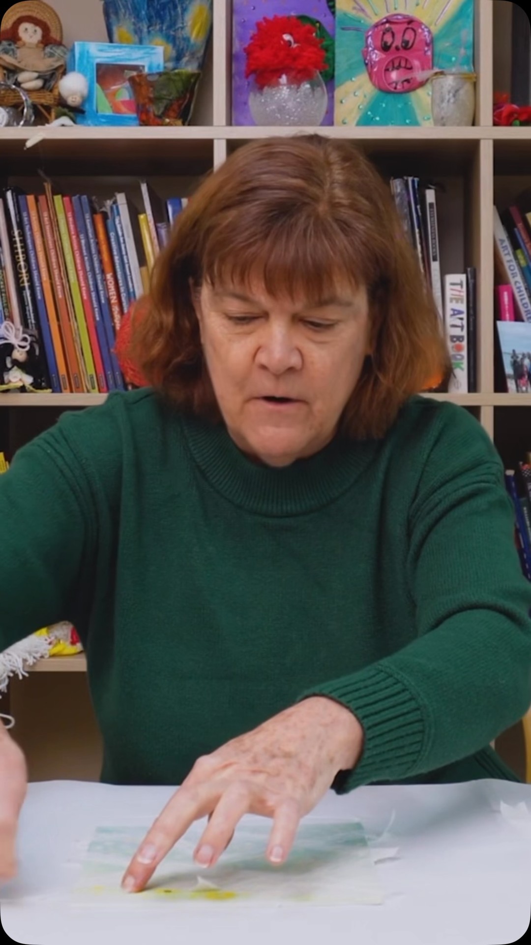 Reveal in 3…2…1 🎨
Link in bio for the full tutorial and more videos!
——
#alamedaarts #alamedacalifornia #alamedaartsfun #afterschoolprograms #summercamp #youtubechannel #diy #diyforkids #kidsart #arttutorial #imagination #art #linkinbio #reels #homemade #artforkids #artreel #taperesist #reveal #painting #drumrollplease #countdown