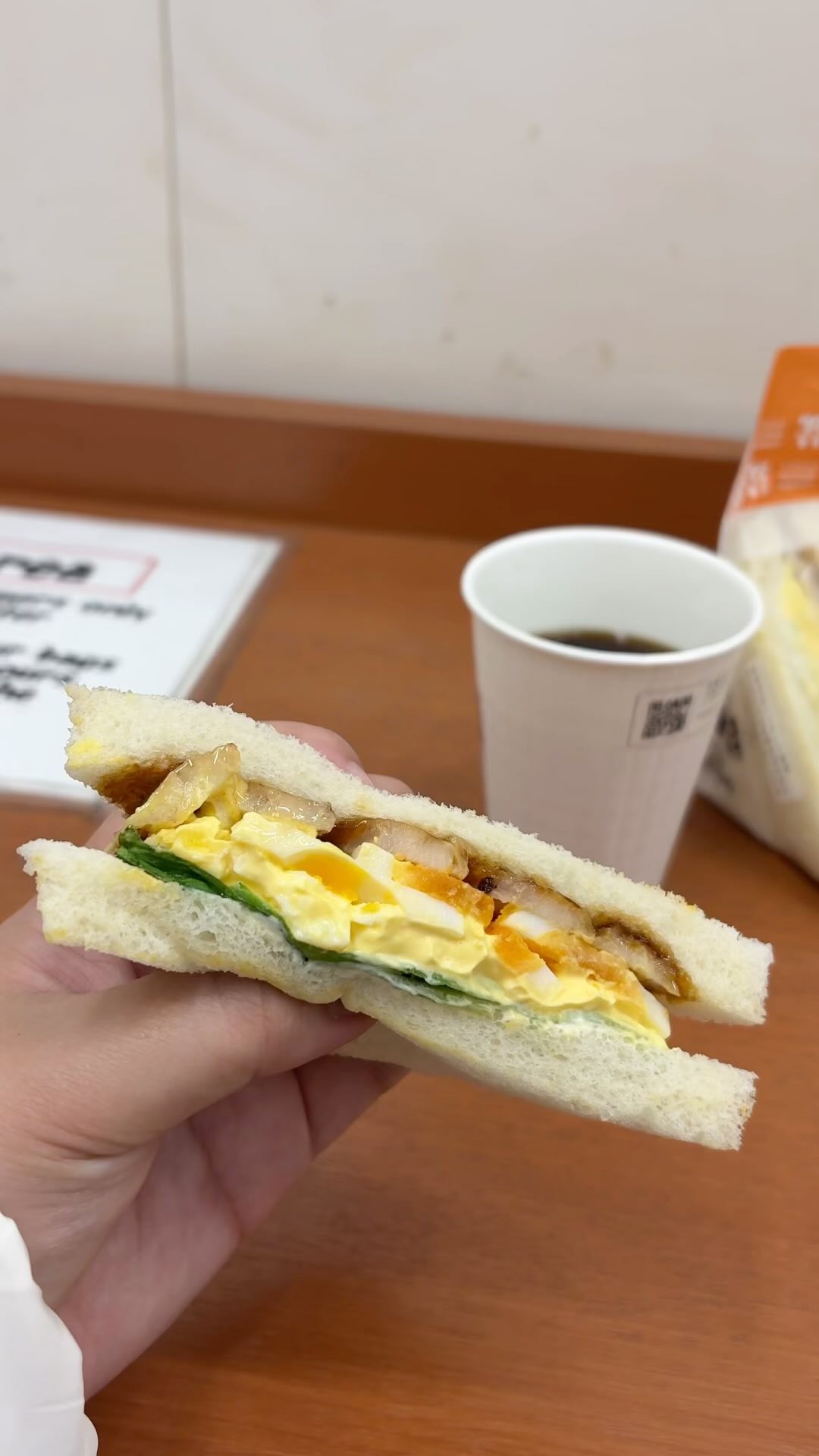 Who knew convenience store food could be this good? 🍙🍜🥢 Japan’s konbini game is on another level! 😍 #KonbiniEats #JapanFoodie #ConvenienceStoreGems #qingtravels #qingeats