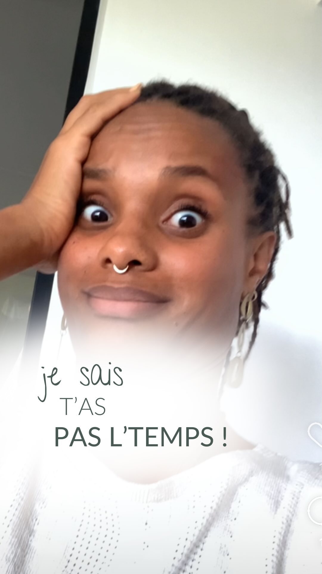 OUI OUI je sais,
mais j’ai pas le temps !
Combien de fois tu as déjà dit ça ce mois-ci ? Cette semaine même ?!
Tu SAIS qu’il devient important de te débarrasser de ce stress qui a posé ses valises dans ta vie
Tu SAIS que ce serait bien que tu dormes un peu plus… et mieux aussi !
Tu SAIS qu’il serait pas mal d’améliorer un peu ton alimentation et ta condition physique pour te sentir mieux
MAIS… t’as pas le temps ! 🤷🏽♀️
Ok, je comprends, ta vie est bien remplie.
Mais si je te disais qu’avec seulement quelques minutes par jour, tu peux transformer ta vie !?
Écris moi on en parle !
Parce que si tu prends pas le temps aujourd’hui, ça t’en prendra beaucoup plus de gérer les conséquences dans quelques années ?
__
Abonne toi à @sarah_te_coach pour réintégrer dès aujourd’hui la sérénité dans ton quotidien 😉
__
.
.
#selfcare #womenempowerment #vivreheureuse #femmeheureuse #femmeepanouie #mamanepanouie #mamansereine #femmeequilibree #santementale #vivresainement #gestiondustress #nomorestress #habitudessaines #dutempspourmoi #epanouissementfeminin #viedefemme #uneviemeilleure #unquotidienplusdoux #unquotidienplusserein #bienetreinterieur #mieuxgerermontemps #mieuxgerermonenergie #coachepanouissement #coachequilibre #coachserenite #coachpourfemmes #chargementale