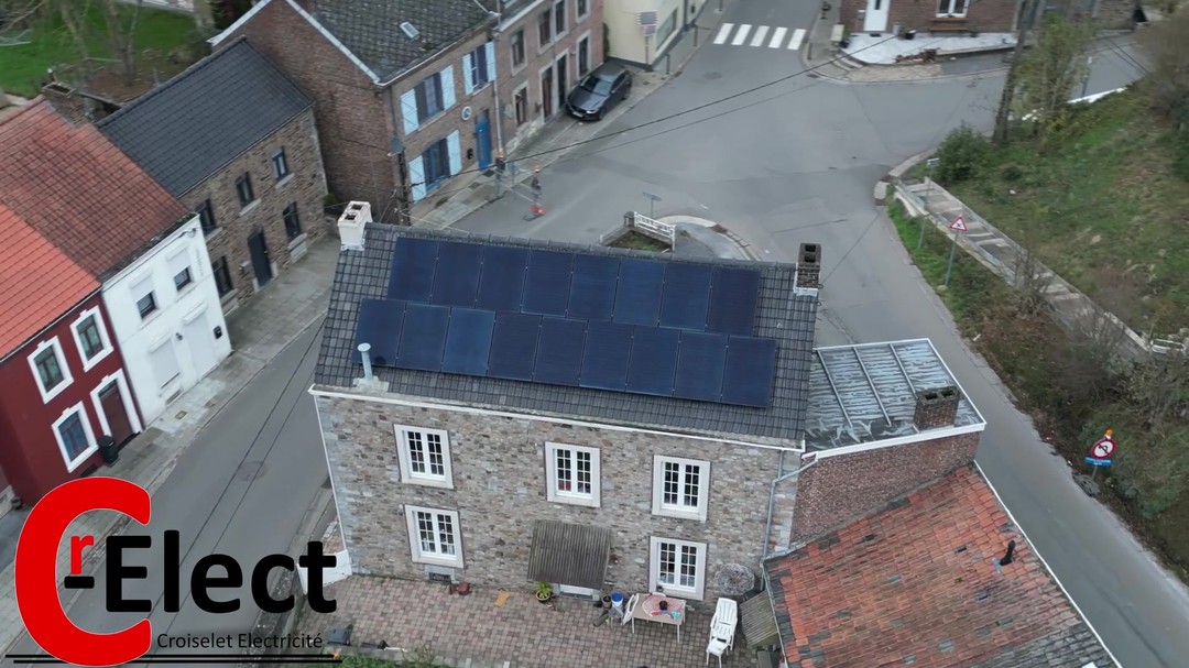 Installation de 17 panneaux 400Wc avec micro-onduleur Enphase.
Plus d'informations: www.cr-elect.be