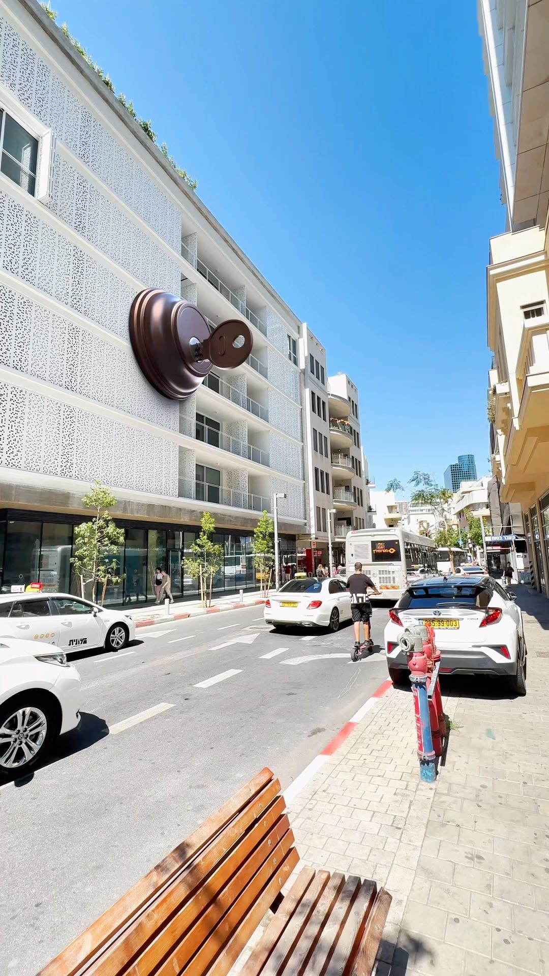 ככה זה מרגיש למצוא את ה”אחד”
מסובבים את המפתח, והנה הגעת הביתה. הבית שלך. 🔑