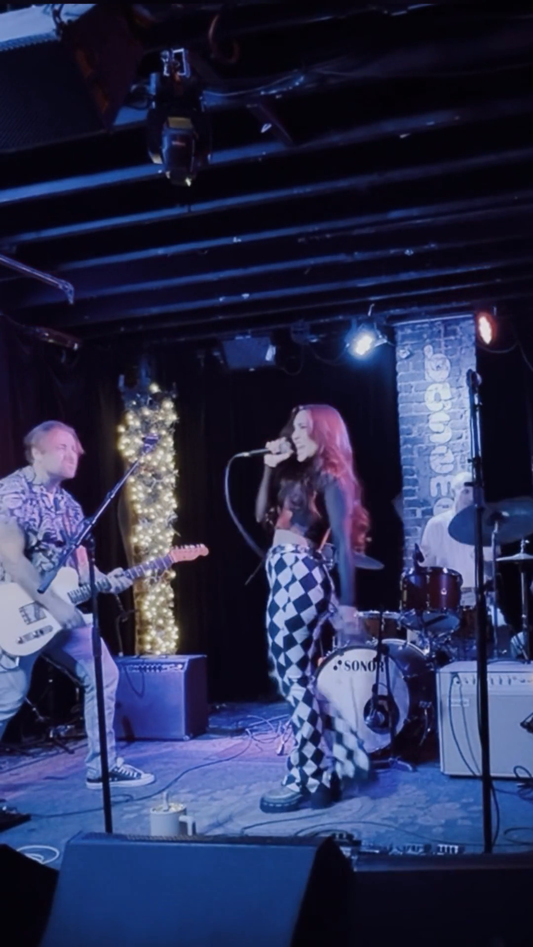 Nailed it 🔨
#worthyofdawn #dramatic #drama #dramaticmoment #dramatictiming #livemusic #livemusicnashville #nashvilleband #reggaerockband #reggaejam #ska #thebasementnashville #nashvilletn #funnyvideos #viralvideo #newmusic #discovernewmusic #DiscoverNewMusic #newmusicdiscovery #musicdiscovery #nashvilleindiescene #nashvilleindie #indierock #indierockvibes #indierockscene #indierocknashville