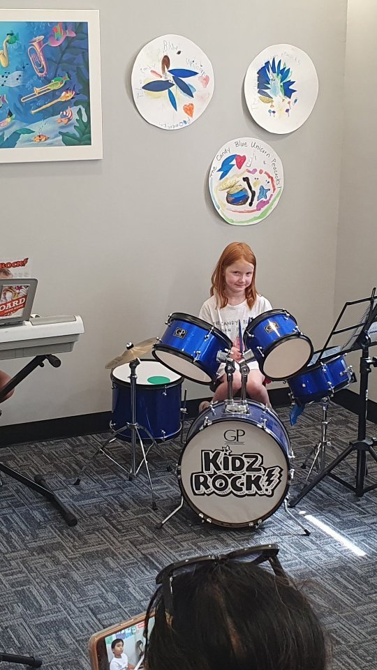 The big performance.... Here we goooooooo!!!
#kidzrock #rockandroll