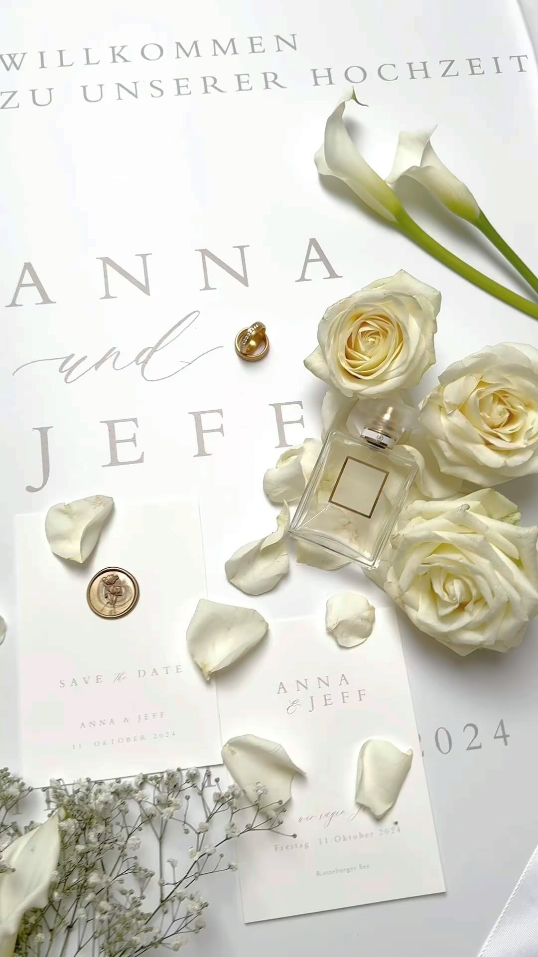 Wunderschöne Momente beim Styled Wedding Shooting „White Elegance“ am Ratzeburger See eingefangen. Noch immer so berührt von den wunderbaren Menschen, die mitgewirkt haben. Danke an alle mitwirkenden Personen- ohne euch wäre es nie so schön und einzigartig geworden! ❤️🥹👍🏼
#hochzeitfotograf #fotografratzeburg #hamburgphotography #weddingmemories #weddingphotography #weddinginspiration #whitelegance #hochzeitsinspiration #hochzeitsideen #hamburgmeineperle
_
_
_
Konzept & Planung @jaronkwast_photography @freierede.christine
Fotograf:@jaronkwast_photography @sabrina_perspektiven
Location: @Restaurantpatchwork
Blumen- und Ballondeko: @bluballondeko Eventausstattung: @rosarot_events
Models: @nastia.derr @jeffderr26
Brautmode/Schmuck: @Hochzeitshausotto
Trauringe: @janspilleschmuck
Brautstyling/Haarschmuck:@brautstylistin_krystina
Hochzeitstorte: @cake_by_mehh
Papeterie: @ak.papeterie
Special Guest: @fluff_is @knallkoem @kartenliebe.de