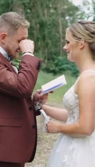 Auch dieses Gelübde war einfach wunderschön. Ich liebe es einfach 😭😭😭 #gelübde #ehegelübde #hochzeit #hochzeitsvideo #bride #braut #ehemann