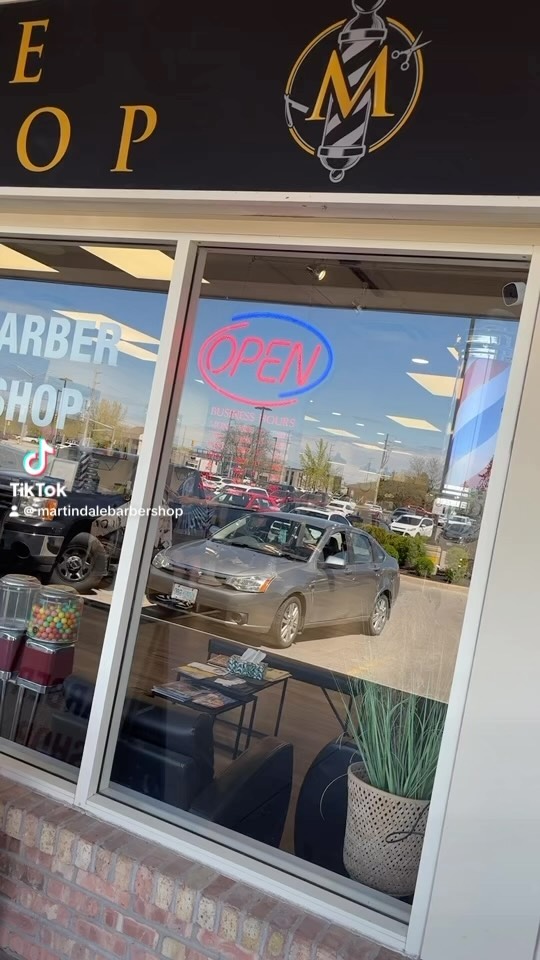 #barber #barbershop #barberlife #haircut #barbershopconnect #fade #hair #barbers #hairstyle #barberlove #wahl #barbering #beard #menshair #hairstyles #andis #barbergang #barberworld #style #barbersinctv #thebarberpost #hairstylist #skinfade #barbearia #barberia #fashion #barbernation #barba #nastybarbers #barberlifestyle