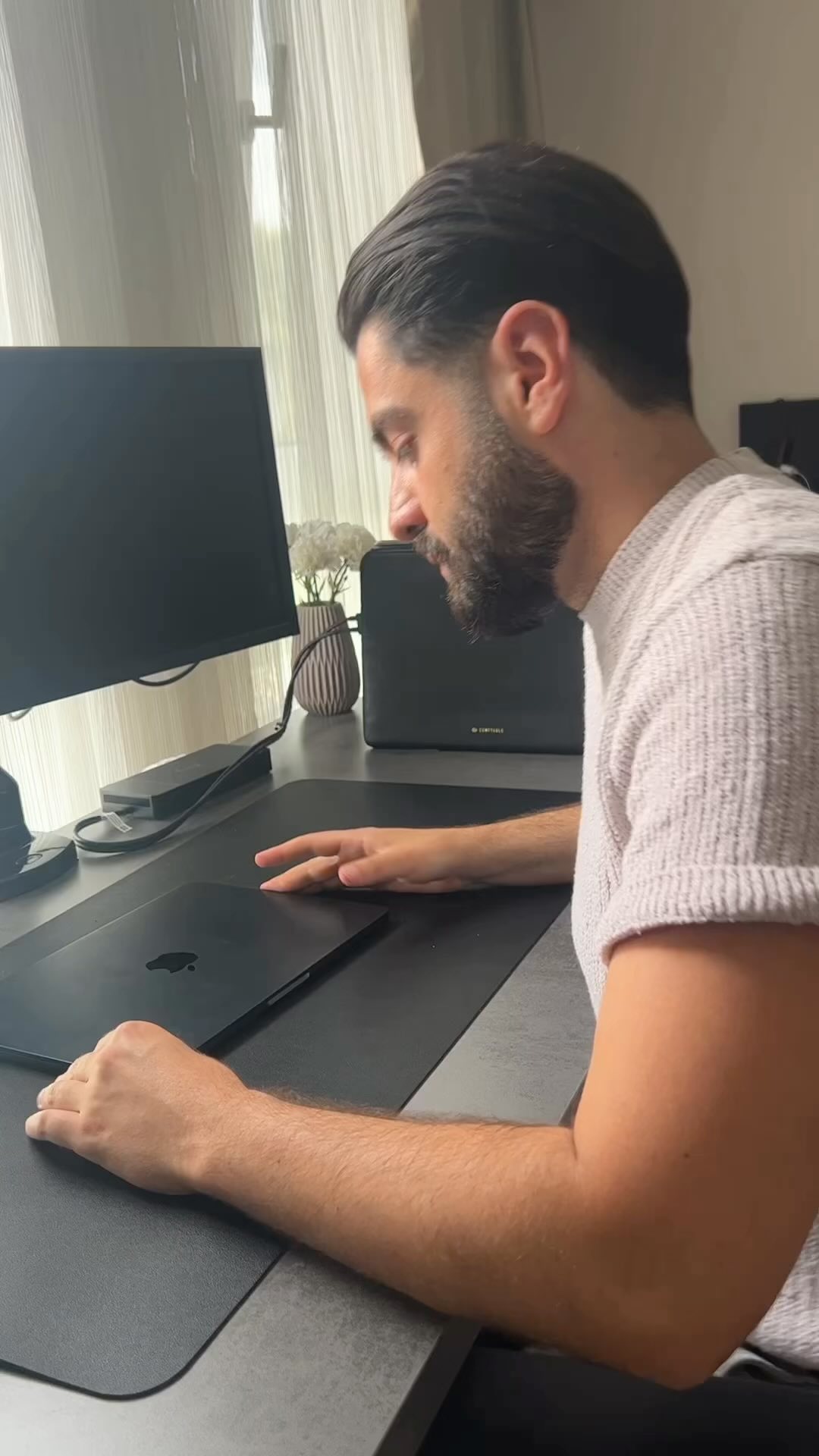 Discover the original AwraShield Pants - often copied, but never matched! Try out our high-quality, innovative sports leggings. #AwraShield, #NoRisk, #QualityMatters, #BeOriginal #calisthenics #muslim