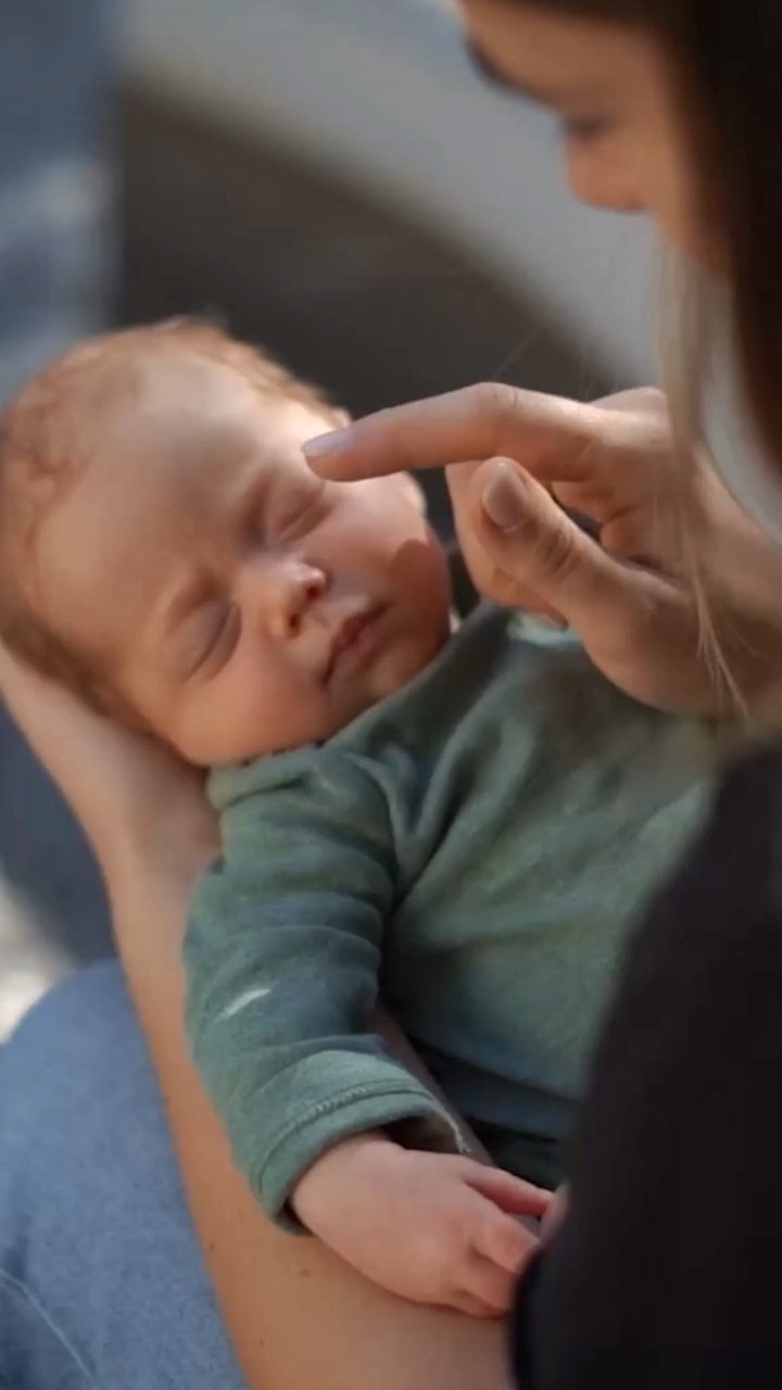 Why Visit a Child and Family Health Nurse?
Birth to 5 years is a crucial time for child development. Here's why you should consider a visit to a Child and Family Health Nurse:
👶 Early Milestone Detection: Child health nurses are experts at identifying developmental delays and milestones. By catching any issues early, we can help set your child up for success!
👨👩👦 Prepping for School: Our nurses play a vital role in preparing parents to get their child school-ready. From social skills to emotional well-being, we've got your back.
Don't miss this opportunity to ensure your child's bright future! 💫
#ChildHealth #SchoolReady #EarlyIntervention #YoungMindsThrive #nambuccaheads #nambuccavalley #midnorthcoast #childdevelopment