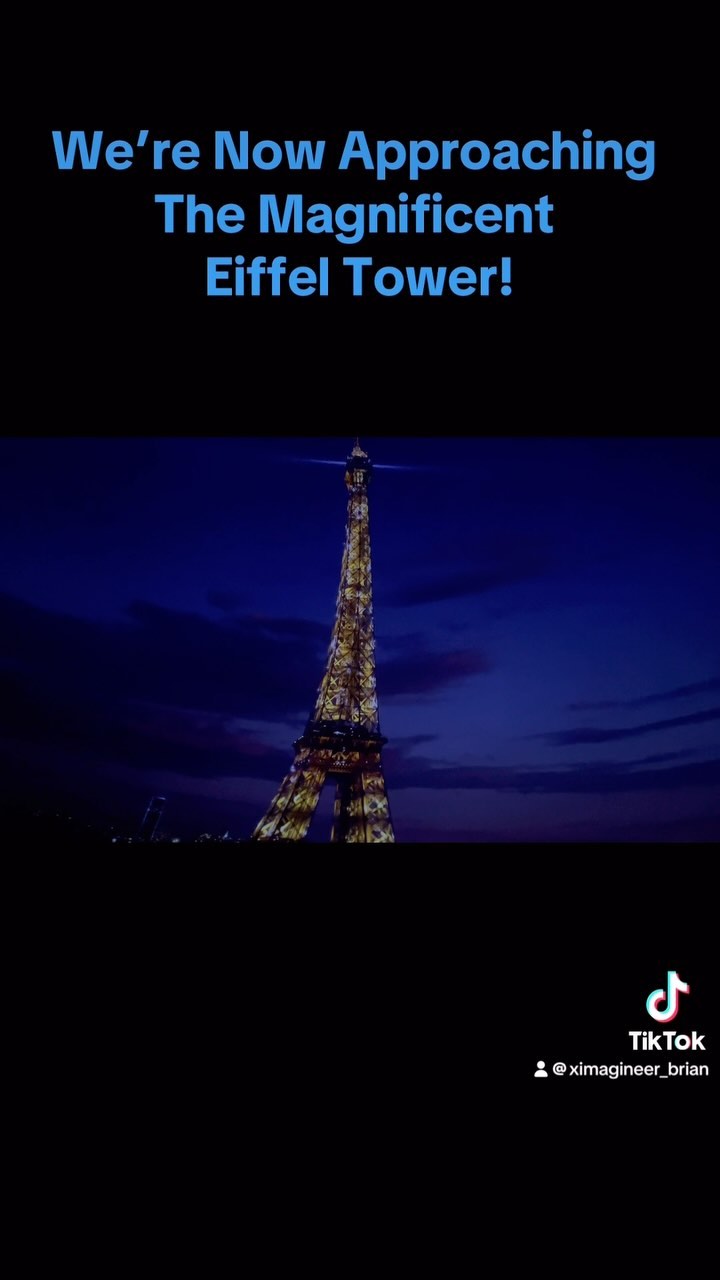 Wait to the end for some amazing fireworks!💥 #Disney #WaltDisneyWorld #Epcot #travel #travelawesome #imagineers #imagineering 👉🏼Dine or tour Disney with a former Imagineer. Visit www.WDWithMe.com for details!