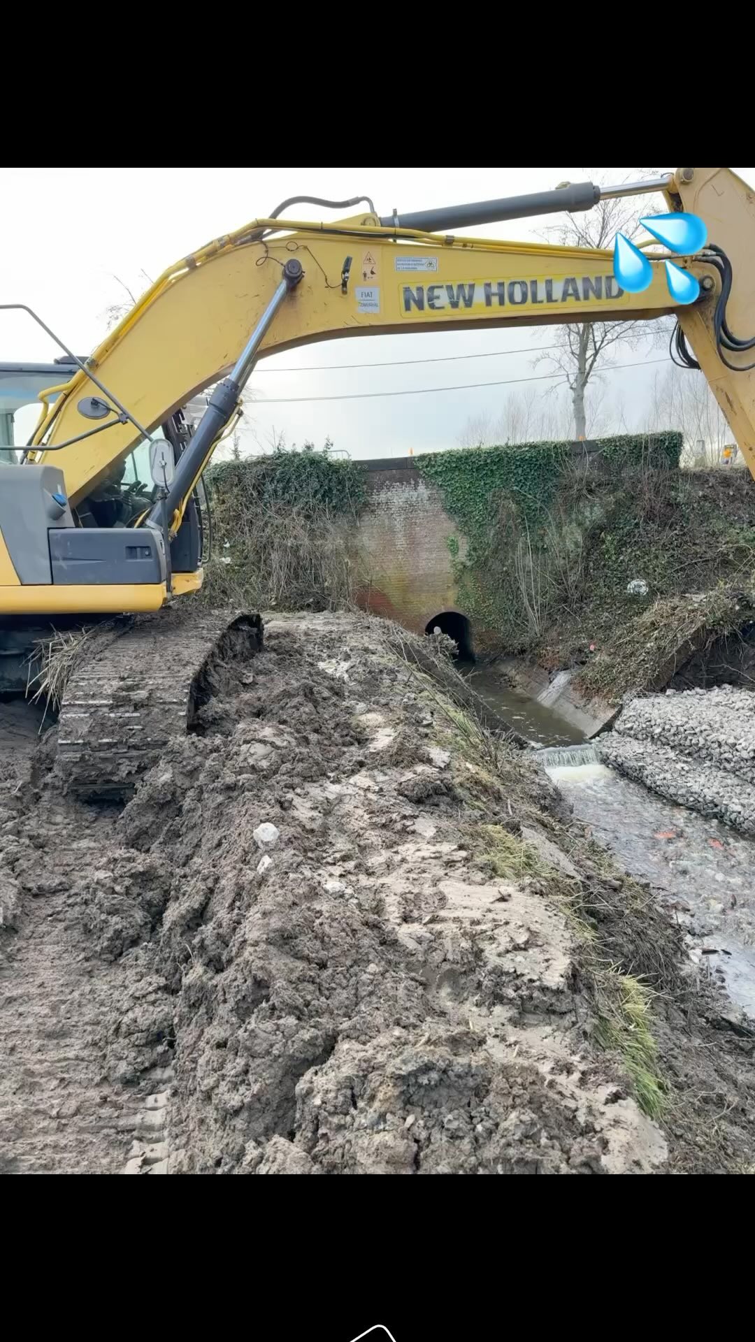 #waterbouw #tiseenbeetjenatvandaag #groundworkisthebasethefinishingtouchisourcase