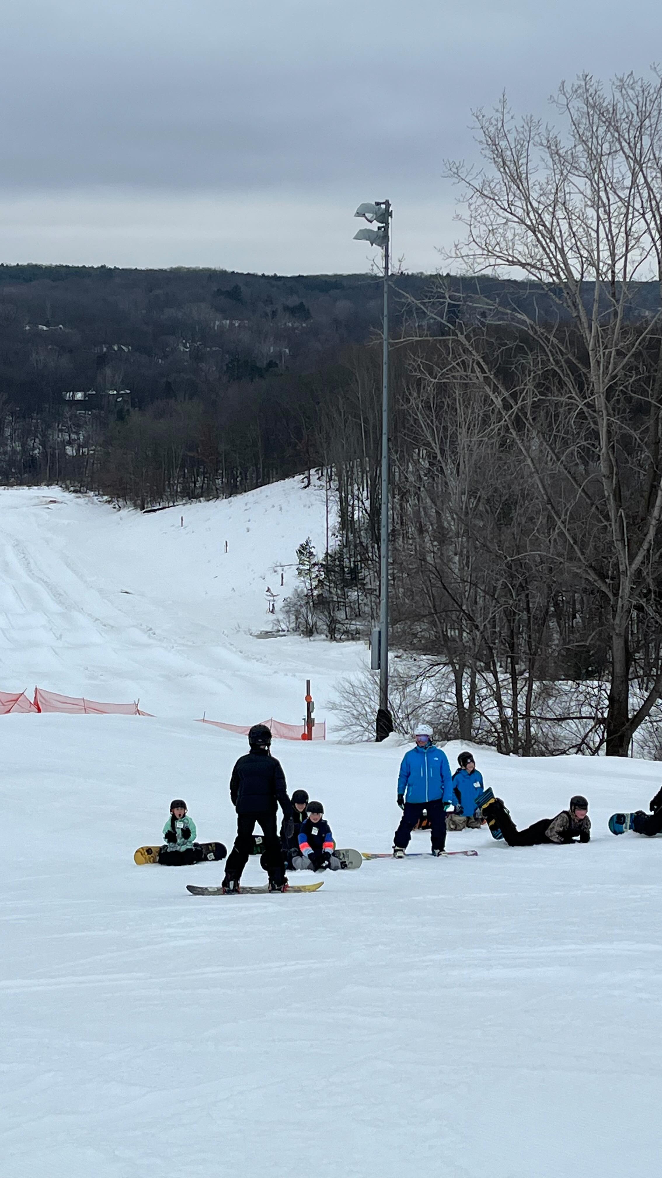 Flashback to that one week it snowed
#ventureactionsports #actionsports #snowsports #snowboarding #shredding #canonsburg