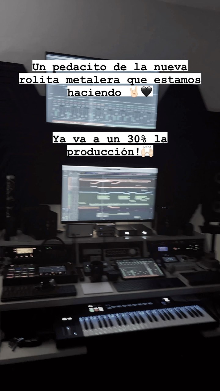 Un pedacito de la nueva rolita metalera que estamos haciendo 🤘🏻🖤
Ya va a un 30% la producción de la canción! 🙌🏻🖤
.
.
.
.
#omeworld #metal #metalmusic #metalhead #metalmexicano #artistaindependente #nuevamusica #mexicanos #cdmx🇲🇽 #homestudio
