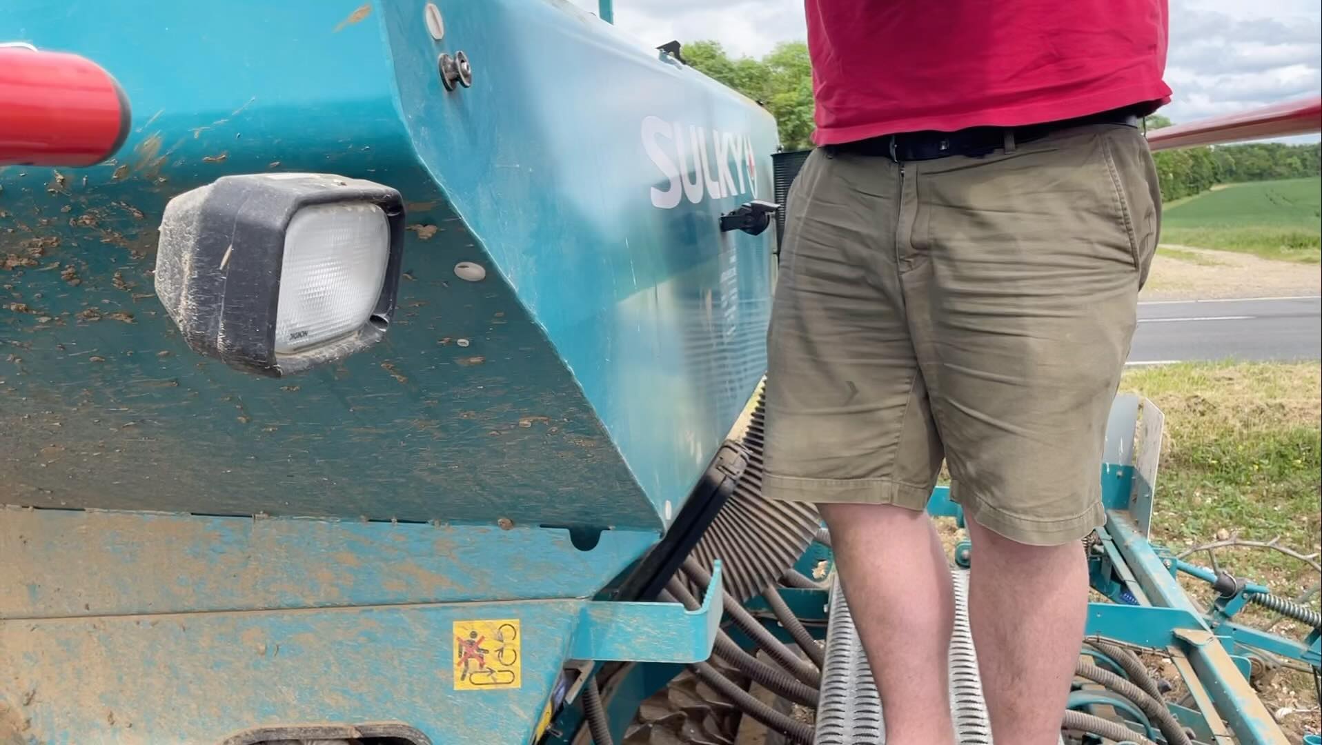 Robin l’avait annoncé, ça a poussé !!!
#chanvre #betondechanvre #biosourcés #materiauxnaturels #isolation #renovation #plainedestrees #valleedoree #oise #chauxchanvre #hautsdefrance