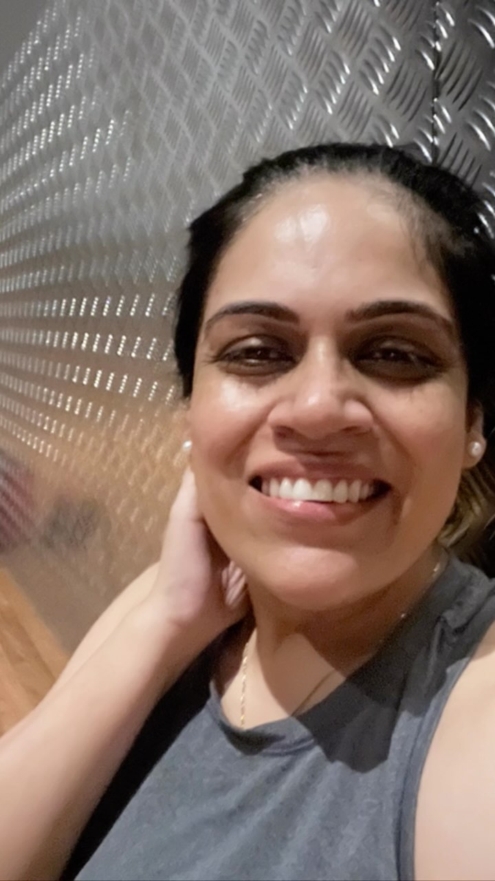 An amazing start to the day today with an awesome workout. Begin the day with something you love, something you are passionate about and when that something fits in your health and wellness realm, that's the best thing!
Gym: @gymnation_me
PT : @enhancedxb
#loveyourbody #healthylifestyle #workoutmotivation