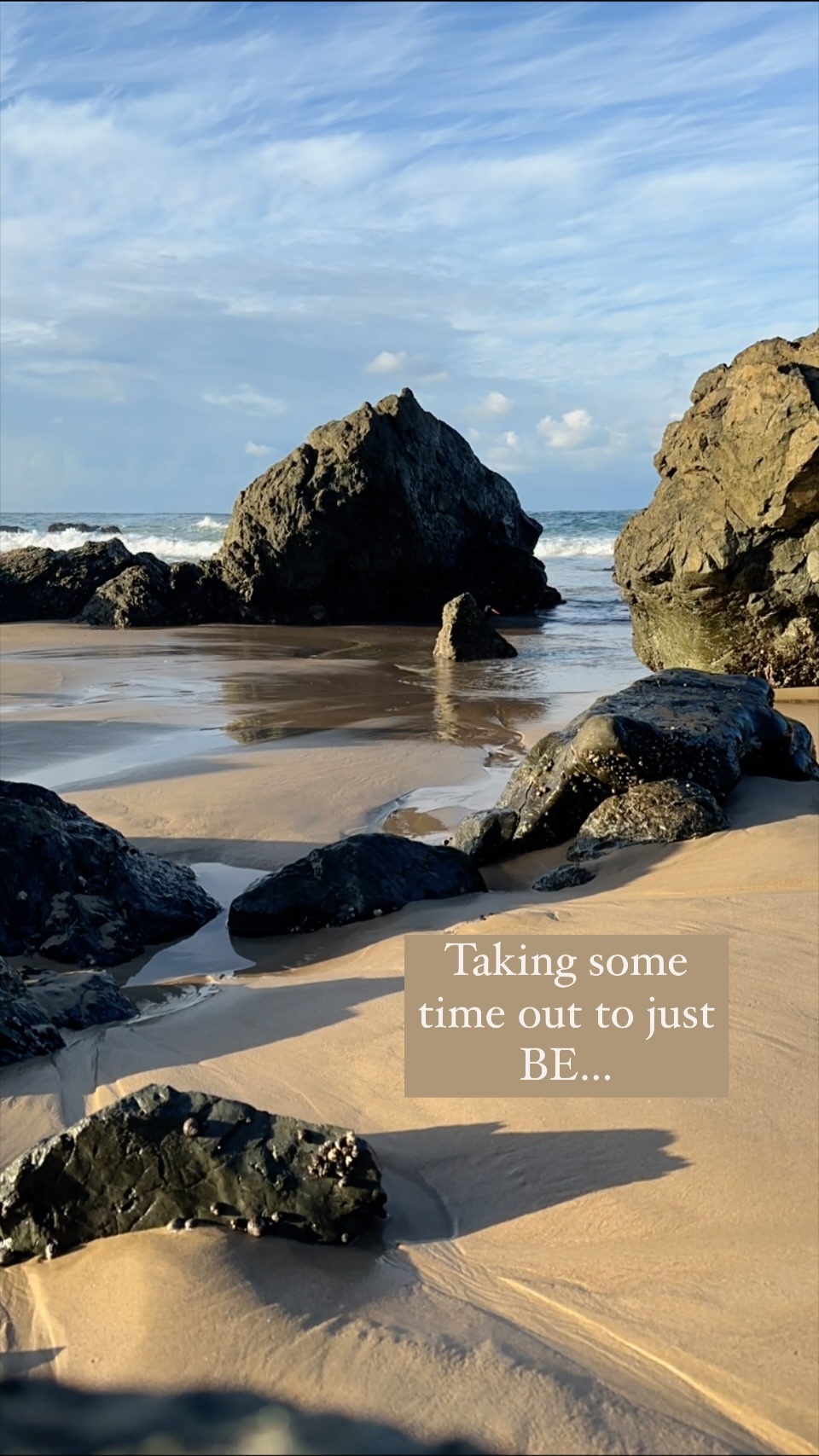 I don’t often take time out just to BE…this has been a long time coming!
Interesting how it takes a while to get into being at ease!
No expectations…I’m curious as to what my Art Retreat at #theartsanctuary will bring