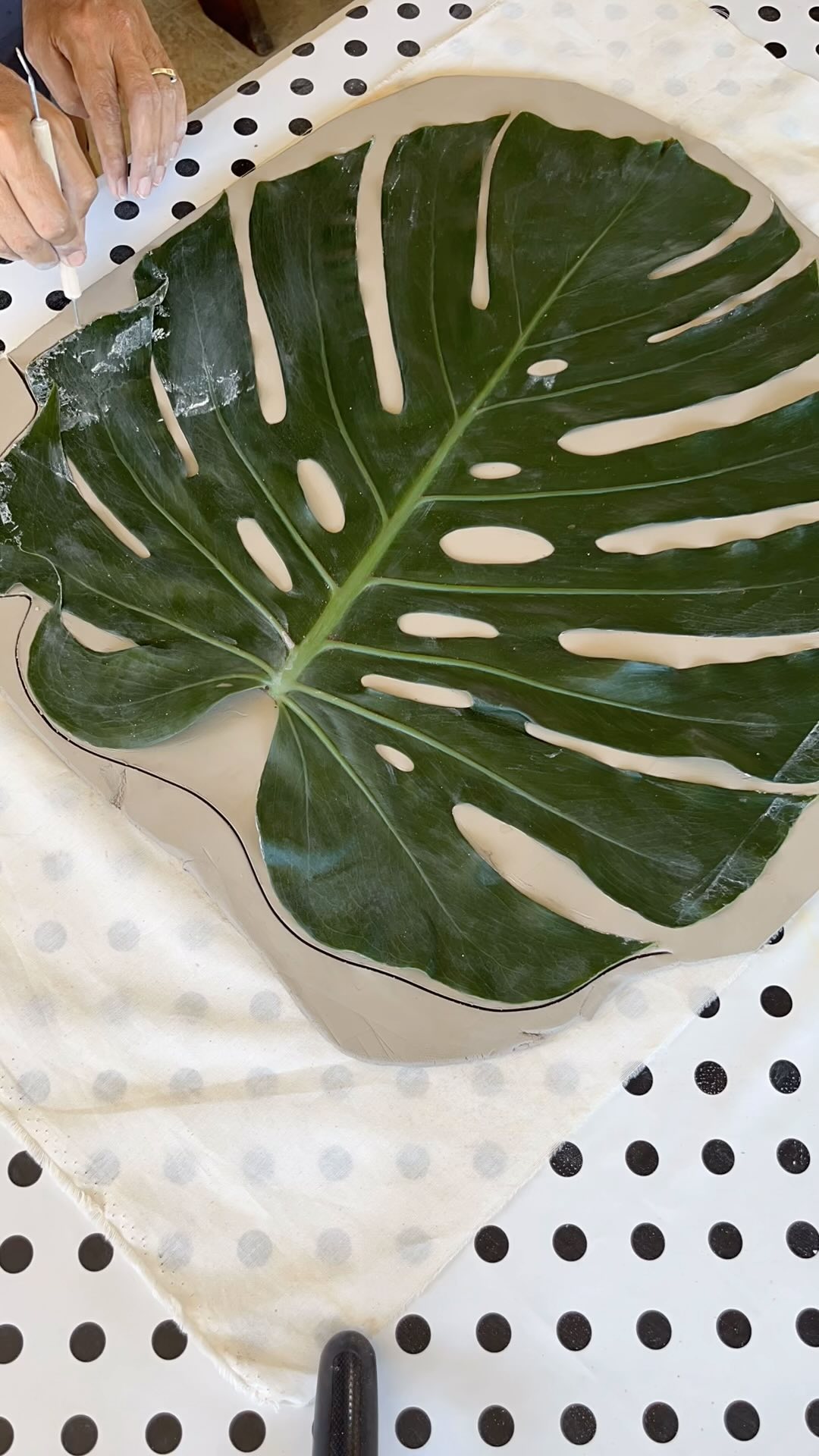 Wait for the end 🙈🙈
We will try again. Lots of lessons learned though 😀
#handmadeceramics
#ceramics
#ceramica
#madeinSouthAfrica
#homedecor
#decor
#iloveceramics
#ceramicart
#pottery
#gifts
#handbuildt
#handbuild