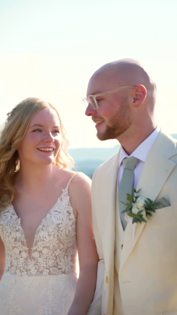 Thanks for letting me capture your big day! kyliepowellthomas & @colin.obrien.thomas