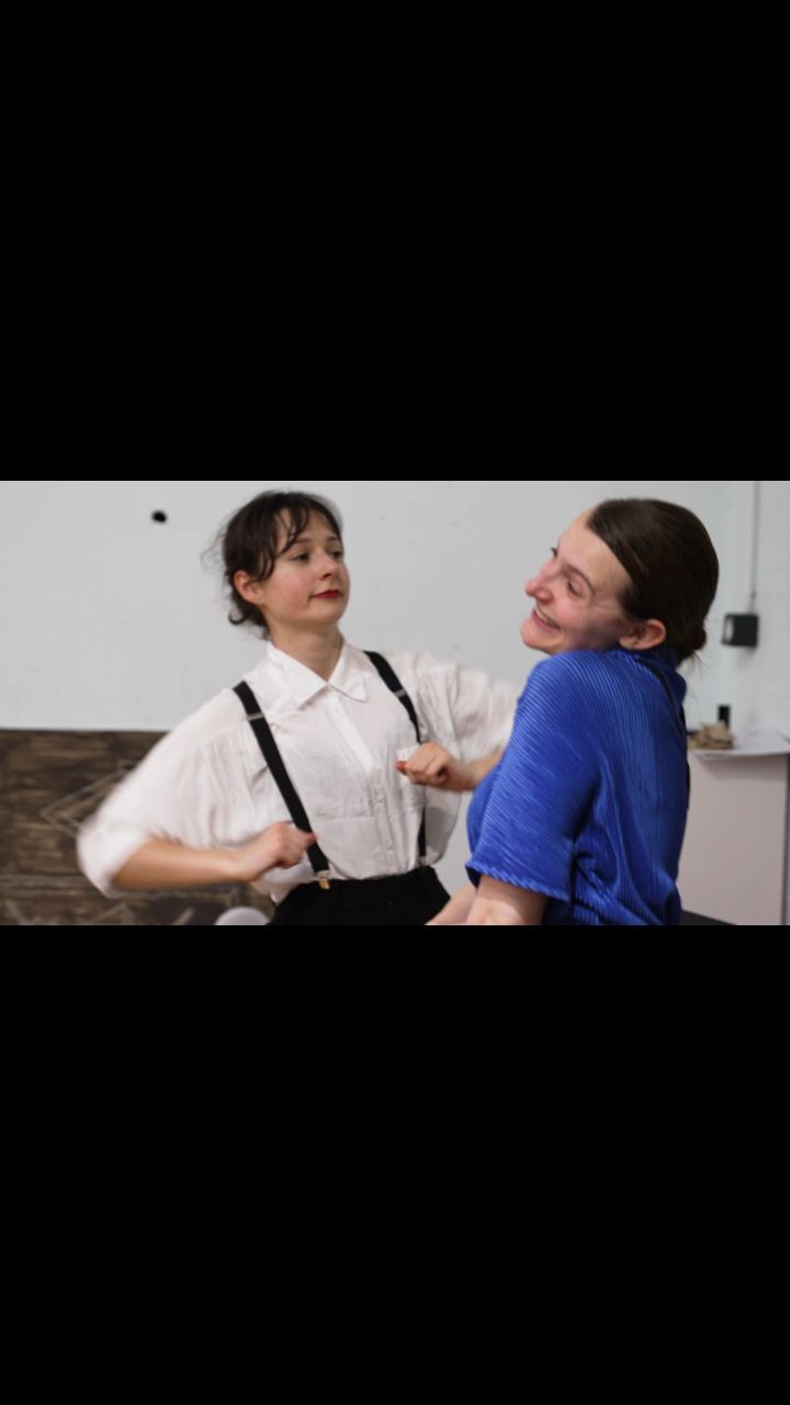 Parce que Jazz Mortel, c'est avant tout sa troupe... ❤️🔥
Sa bonne humeur, sa solidarité, son talent.
J-1 avant notre première demain.
La billetterie 🎟 en bio ⬆️
🎥 Keven Akyurek
#comediemusicale #chant #danse #theatre #broadway #artistes #artists #dance #sing #acting