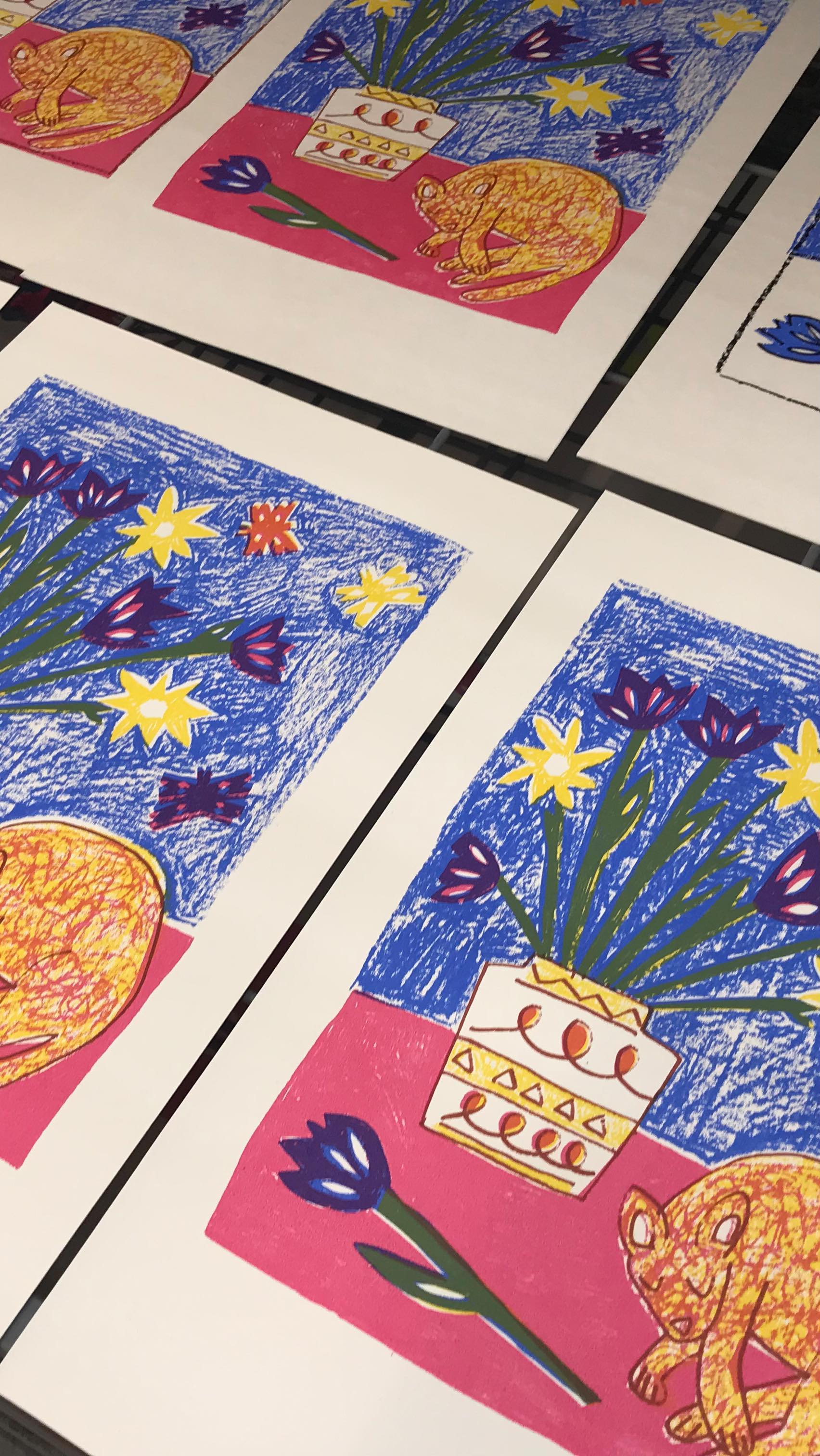 Screenprinting in action with @inkykatstudio working on a 4 colour print with hand drawn photo separations! Lovely textures and sketchy feel 😀Although Kat has been screenprinting for quite a few years she jumped onto one of our screenprinting courses to try out a few new ways of working. Check out @inkykatstudio to see more of her fab work and if you fancy trying screenprinting or brushing up your screenprinting skills take a look at our courses booking now for summer and Autumn 😀#trysomethingnew #screenprintingcoursesbrighton #summercourses #artcoursesbrighton #printmakingsummerschool #handdrawn #catprints #supportingindependentartists #openaccessstudio #squeegeeclub #easysqueegee #screenprintersofinstagram #ukprintmakers