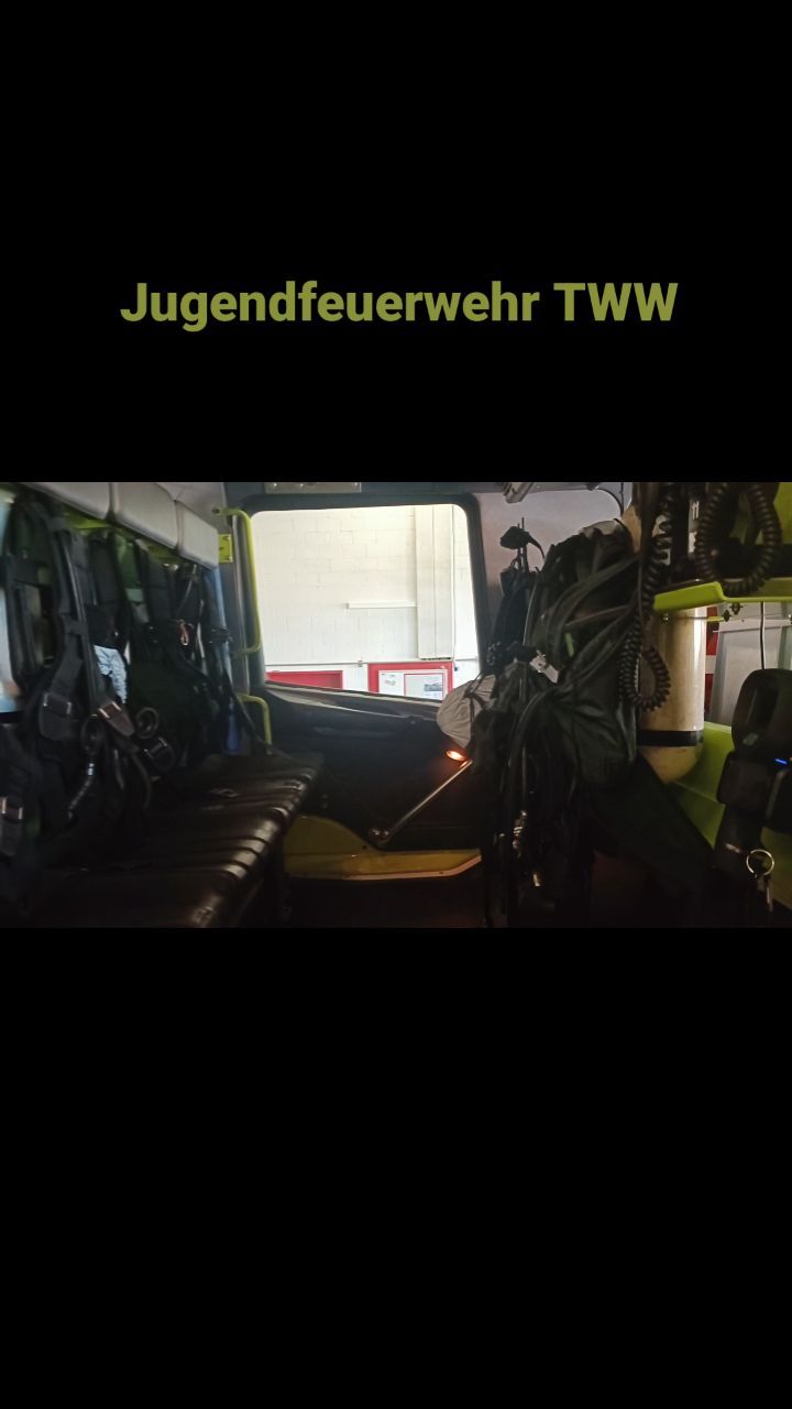 Jugendfeuerwehr TWW
Infos zur Jugendfeuerwehr auf unserer Homepage oder am 16. September am Informationsabend in Turbenthal.
.
.
.
.
#feuerwehr #feuerwehrtww #firefighter #turbenthal #wila #wildberg #tösstal #jugendfeuerwehr #freiwilligenarbeit #hobby