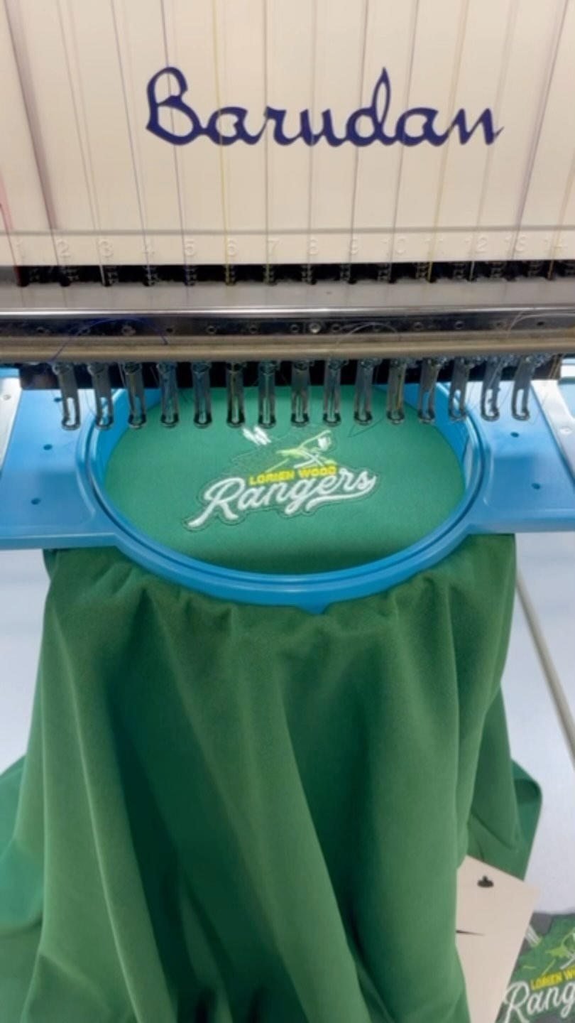 Who said school spirit wear had to be the same as itās always been? We love creating WITH schools to make things better or different than theyāve had before, just ask us and letās dream for your school! Thanks @lorienwoodschool #schoolwear #schooluniform #congregationapparel #business #embroidery #heatpress #spiritwear