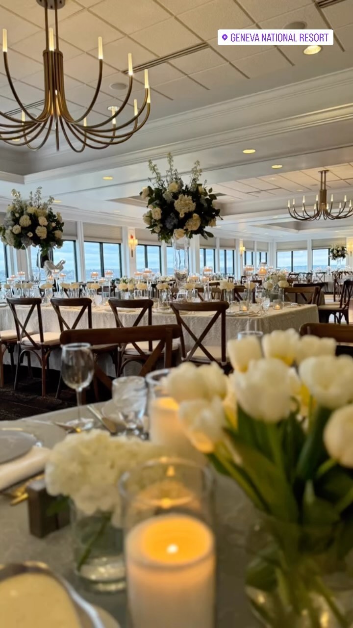 Wedding season is back! 🎉
@destinationlgweddings // @genevanationalresort //
@graceful_events_weddings //
@lilypotsevents // @juliemichellecakes //
@collinscustomcreationsc3
#DestinationGN #theridgehotel #lakegenevaweddings #wiscoweddings
