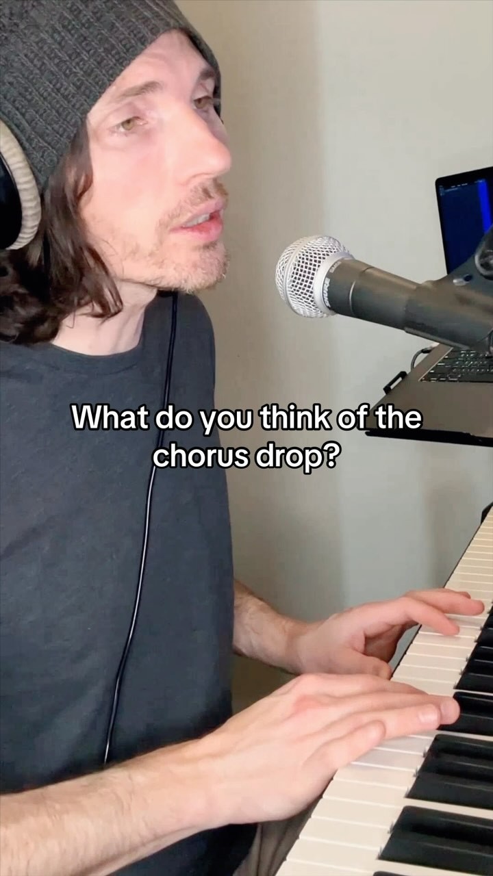 Chorus drop from my new song Like Everything Else 🎧Would love to know what you think. Thanks for checking it out! #LikeEverythingElse #AltPop #IndieRock #NewMusic #MusicianOnReels #IndieArtist #OriginalSong #VibeCheck