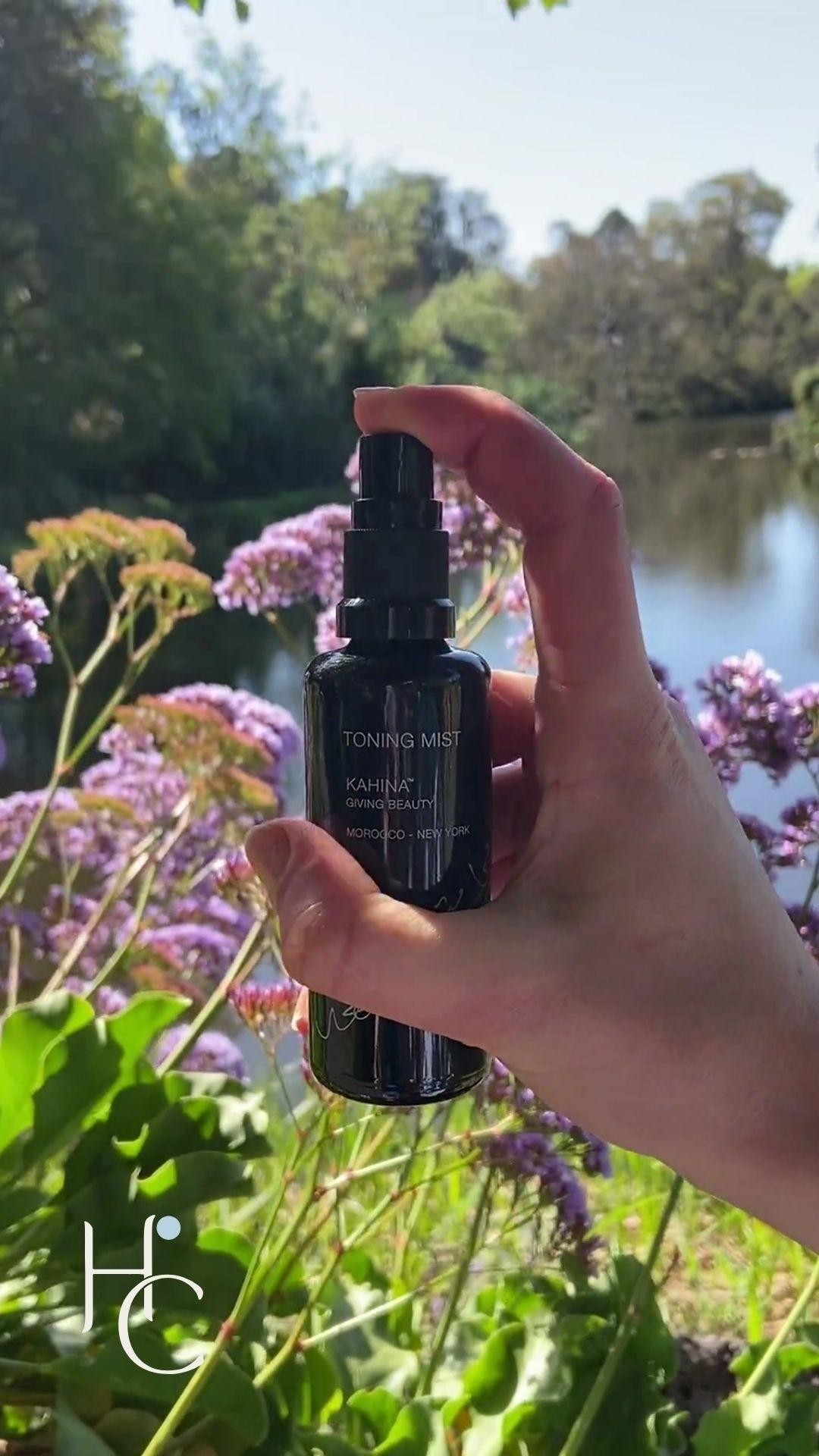 Spritz. Inhale. Breathe. 🌿
.
.
.
Shop Toning Mists and more #KahinaGivingBeauty online, Australia-wide at Health Connection Store. Link in bio x